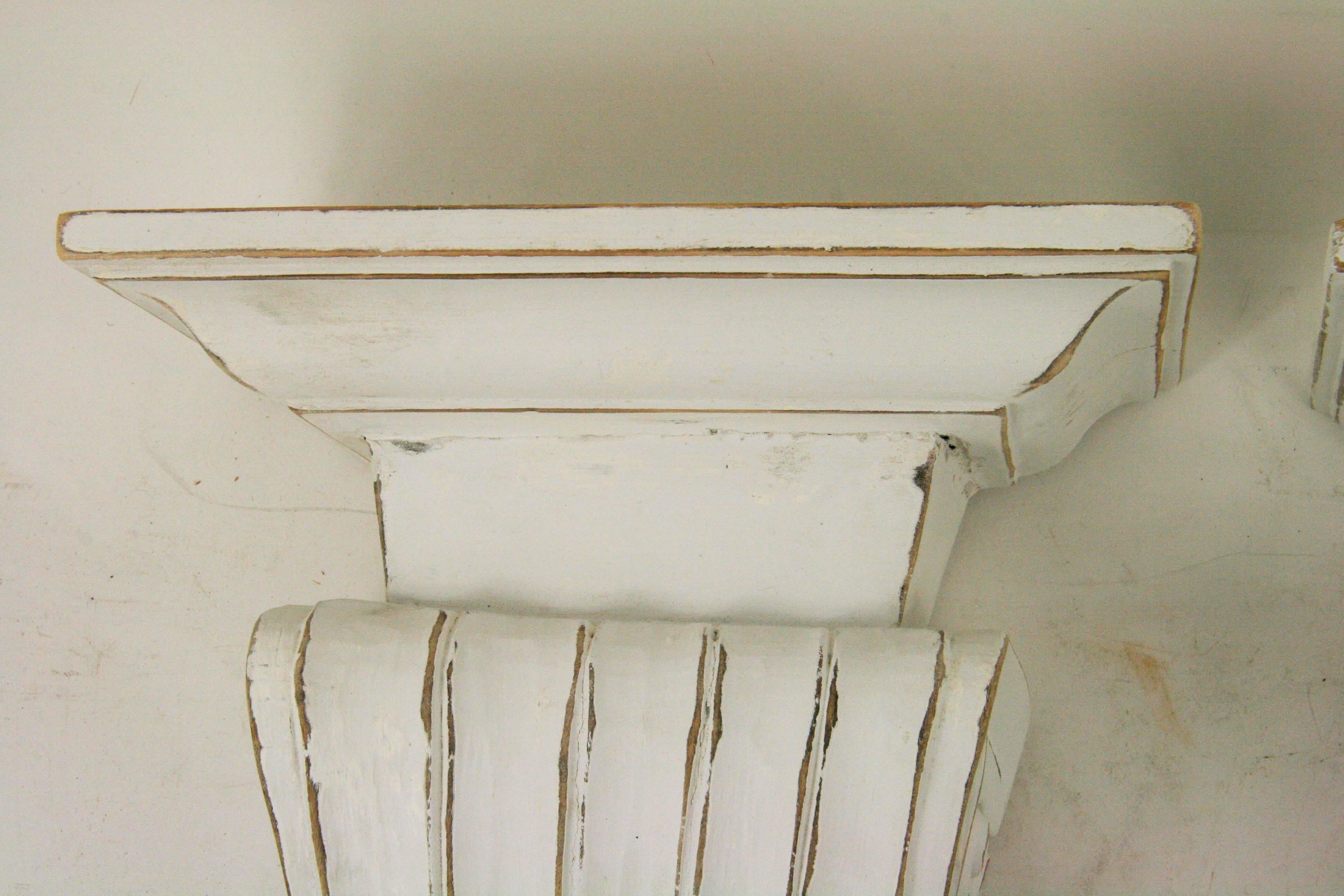 Pair of Large Fluted Wall Brackets/ Shelves In Good Condition In Douglas Manor, NY