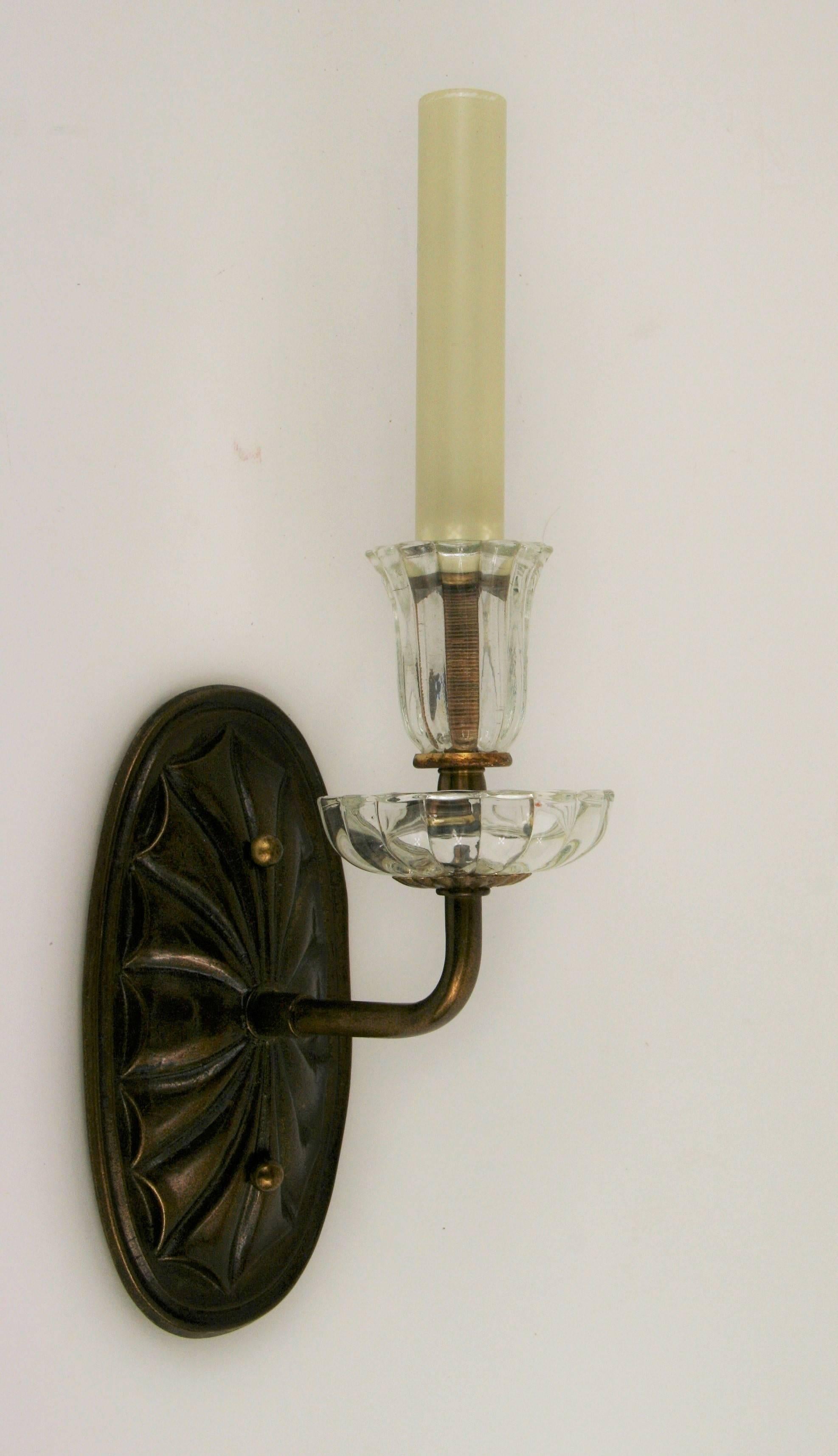 Pair of Mid Century Tulip Glass Sconces In Excellent Condition In Douglas Manor, NY
