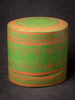 Antique green lacquered betelnut box from Burma