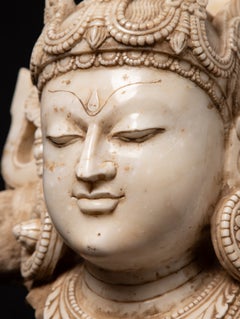 Grande testa antica di Bodhisattva in marmo indiano proveniente dall'India