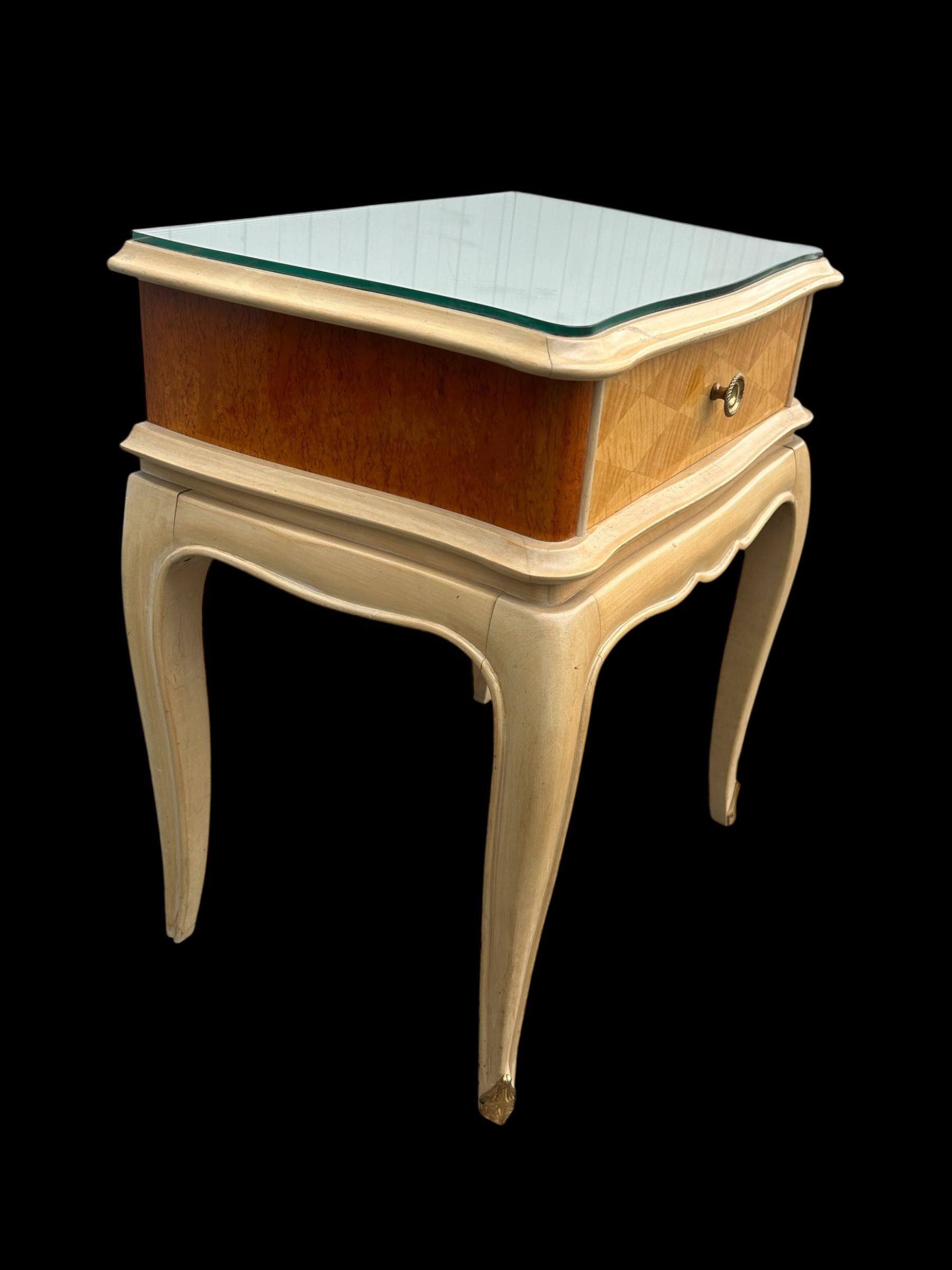 paire de tables d'appoint attribuée à Rene His en vente 7
