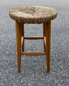Taburete francés vintage de junco al estilo de Charlotte Perriand