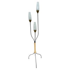 Französische Ständerlampe aus den 1950er Jahren mit geflochtenem Seil und Messingdetails