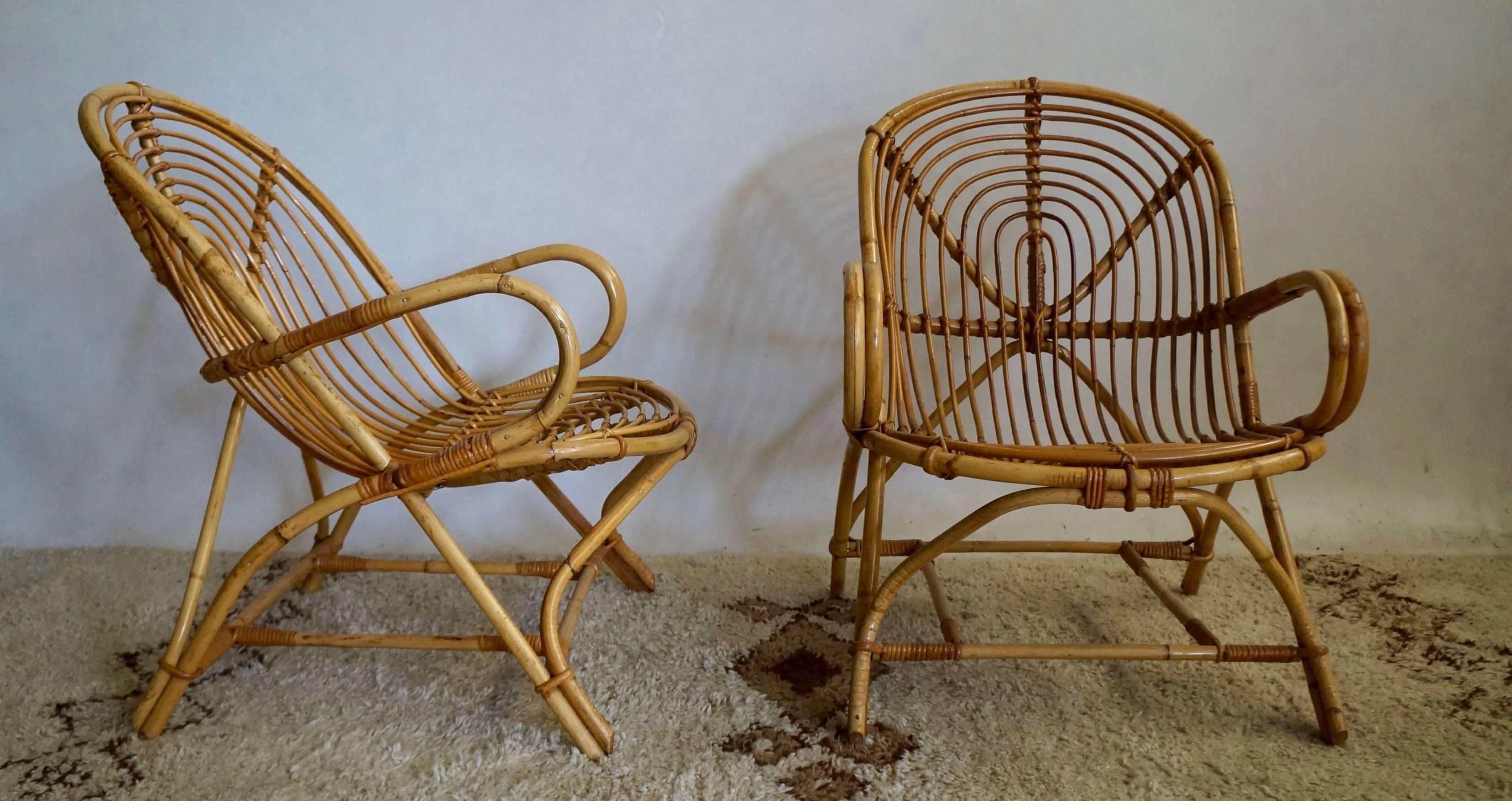 Set of 4 antique wicker chairs in original condition.