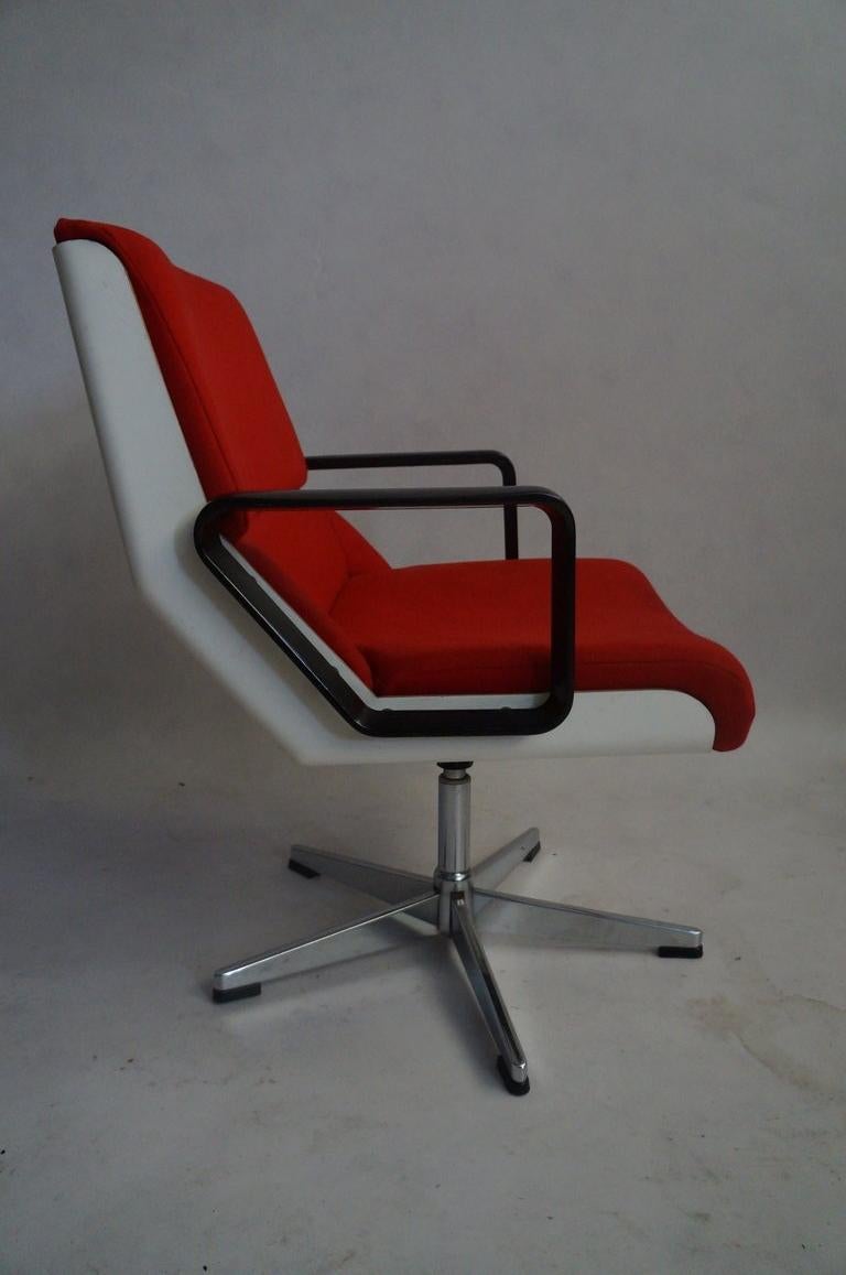 1970s Swivel Desk Armchair 1