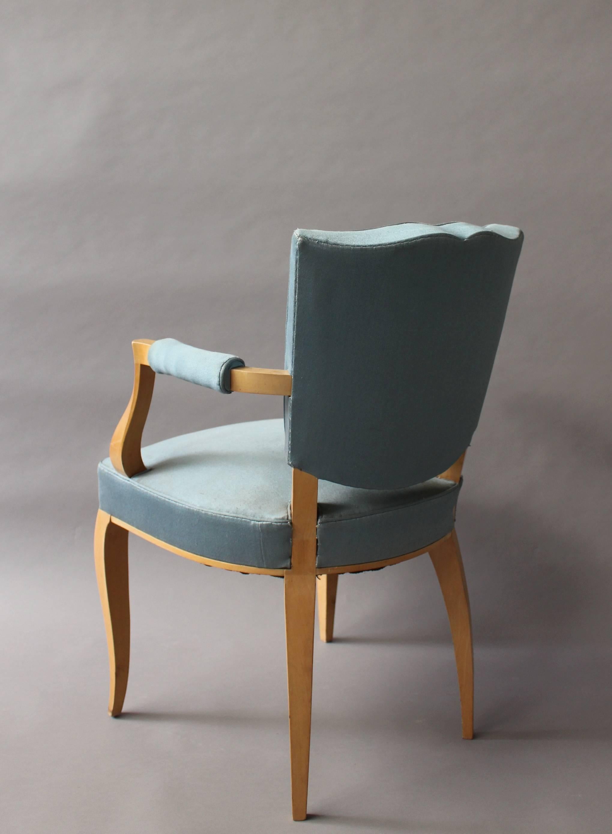 Set aus 4 feinen französischen Art-Déco-Sesseln aus Bergahornholz im Angebot 1