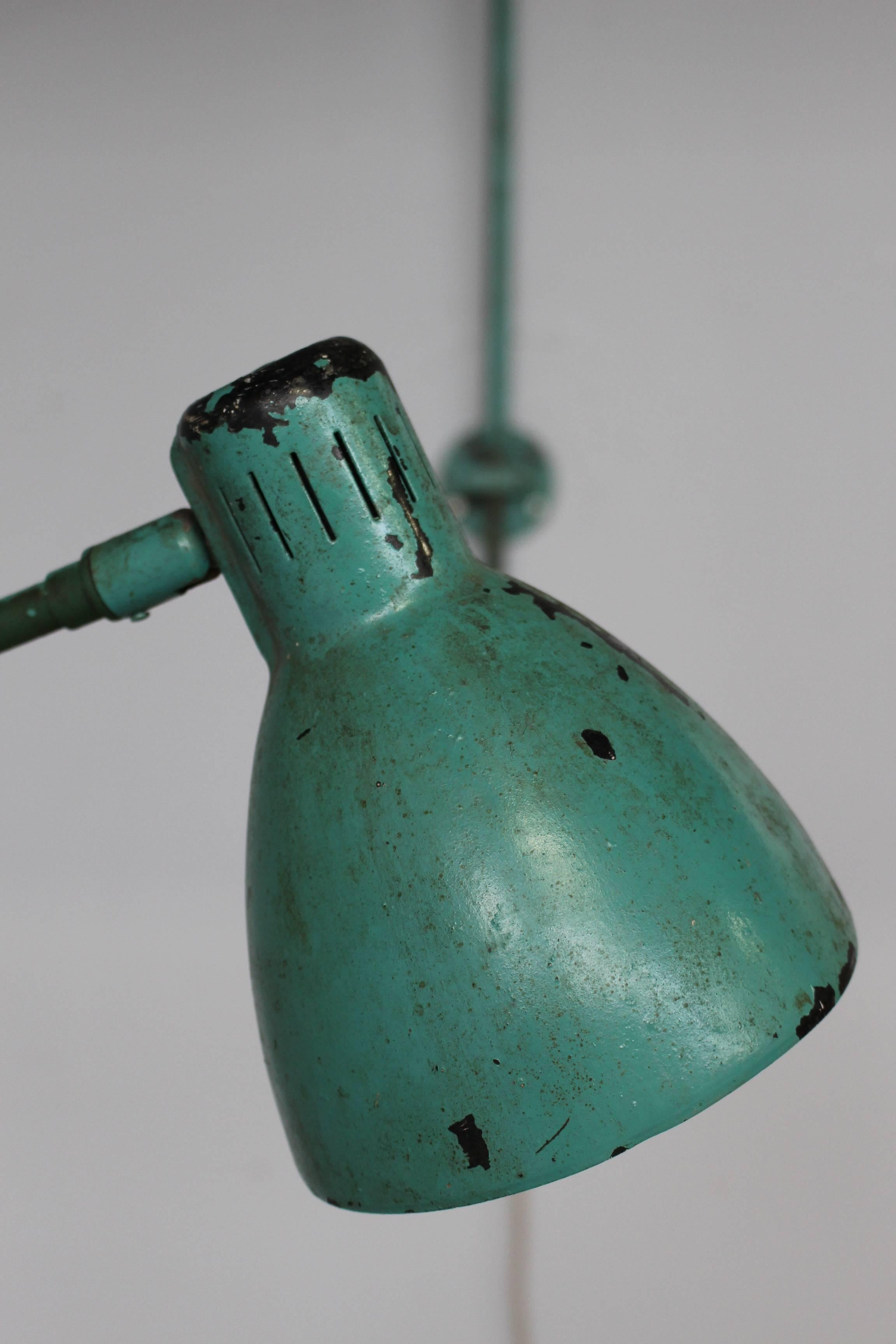 A French Adjustable Industrial Green Lacquered Metal Wall Light For Sale 1