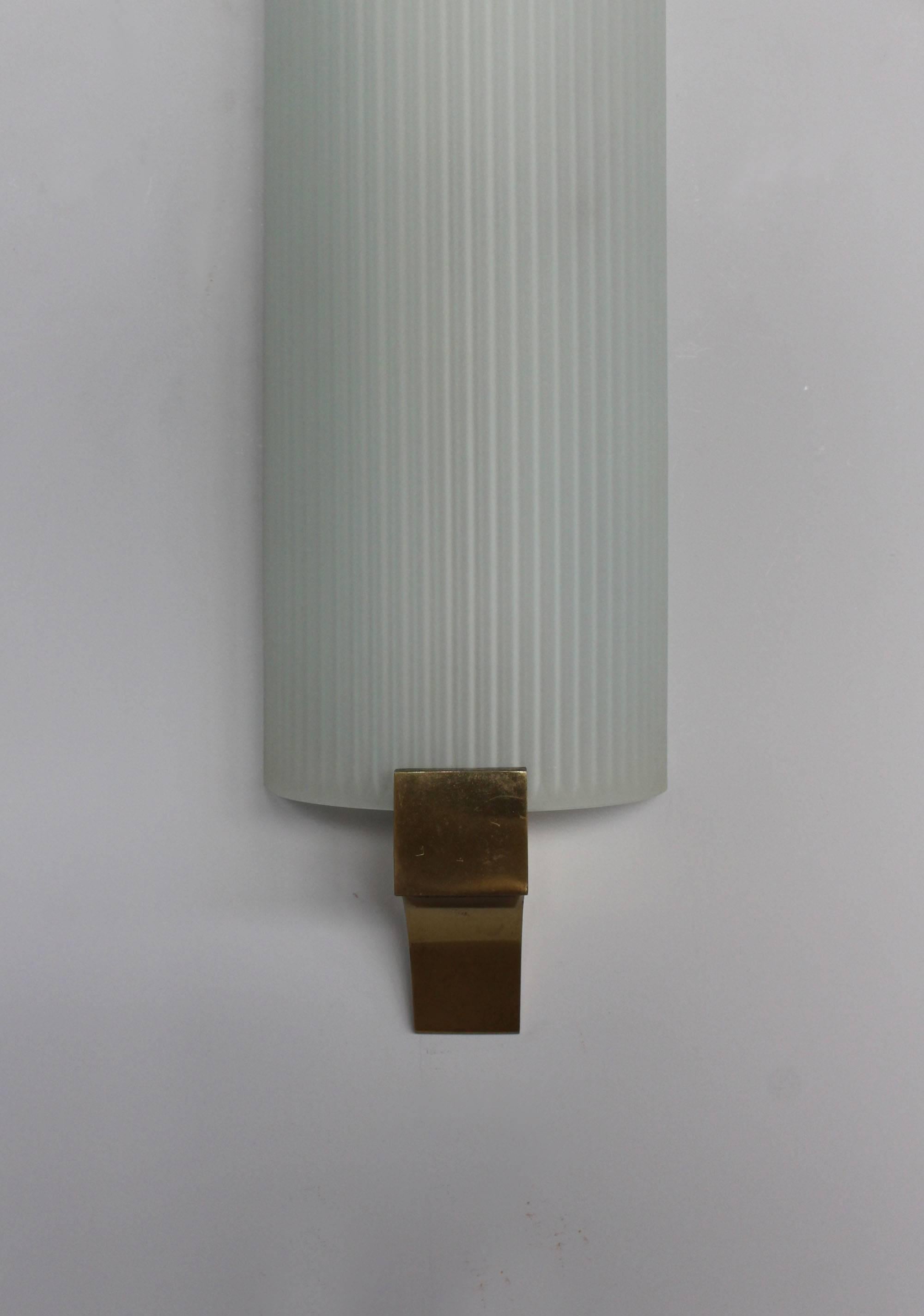 Fine French Art Deco Frosted Glass and Bronze Sconce by Perzel 2