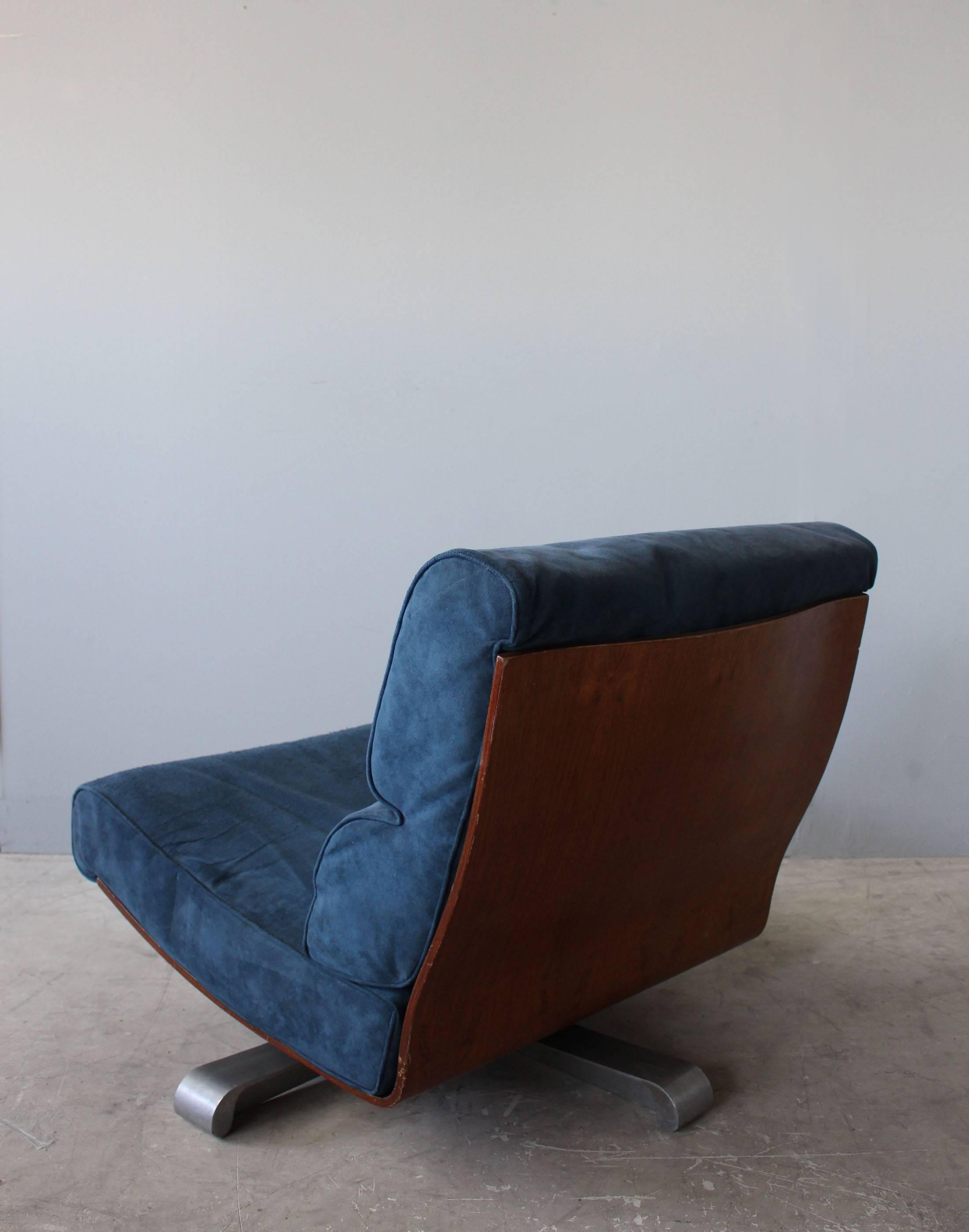 Late 20th Century 4 French 1970’s Swivel Lounge Chairs by Tito Agnolli & Steiner