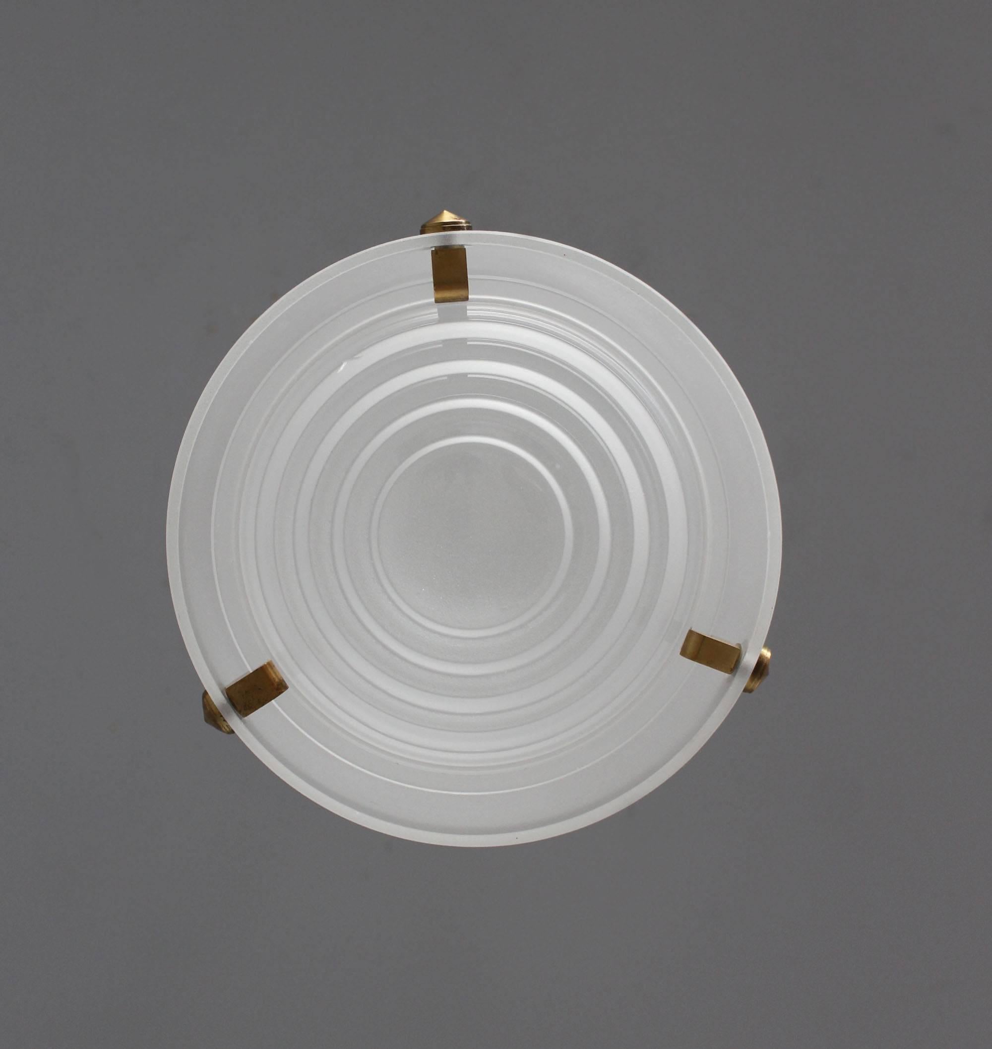 Art Déco Un raffinato lampadario francese Art Deco in vetro e bronzo di Perzel in vendita