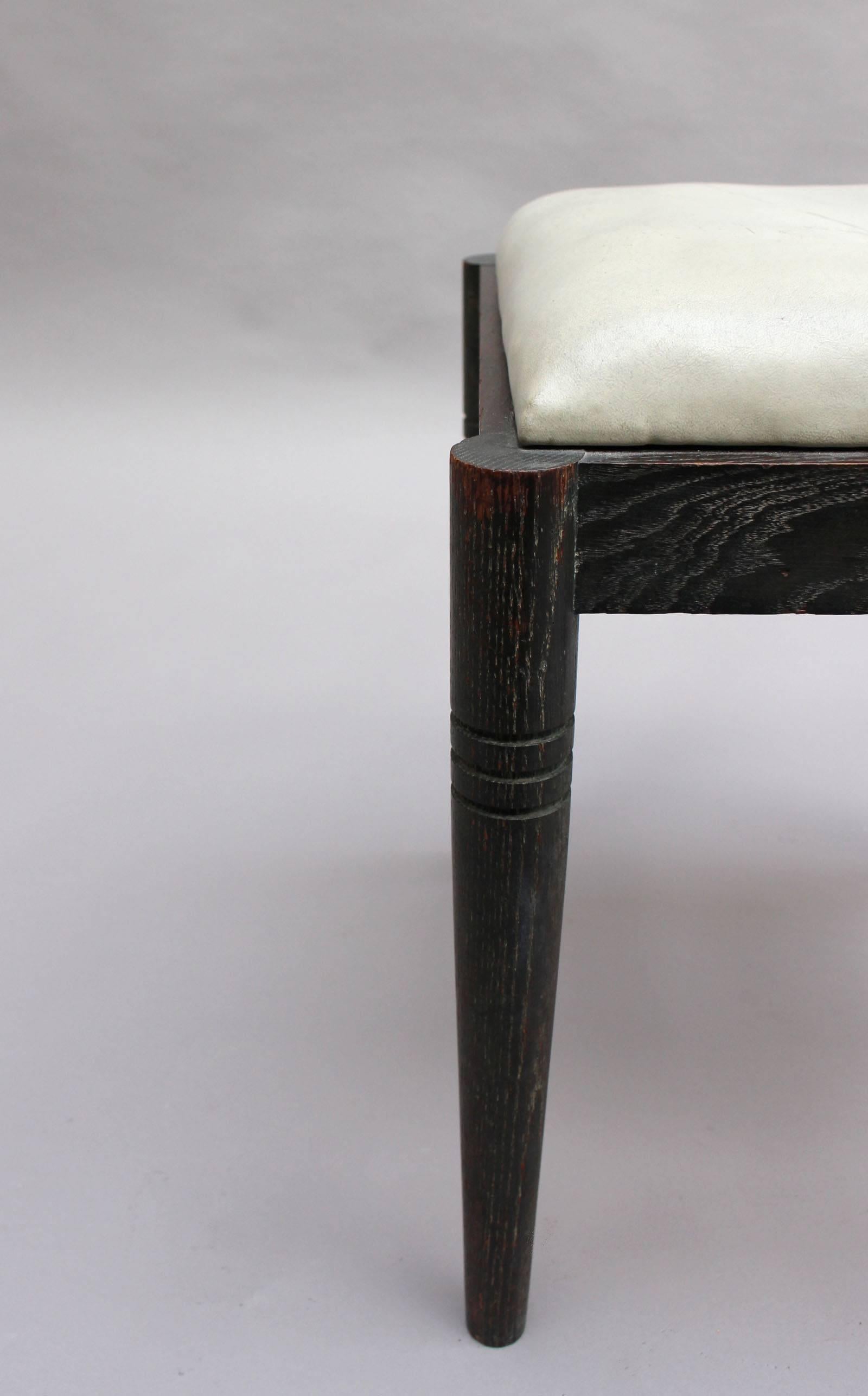 Set di otto raffinate sedie da pranzo francesi Art Déco in Oak Oak ebanizzato in vendita 3
