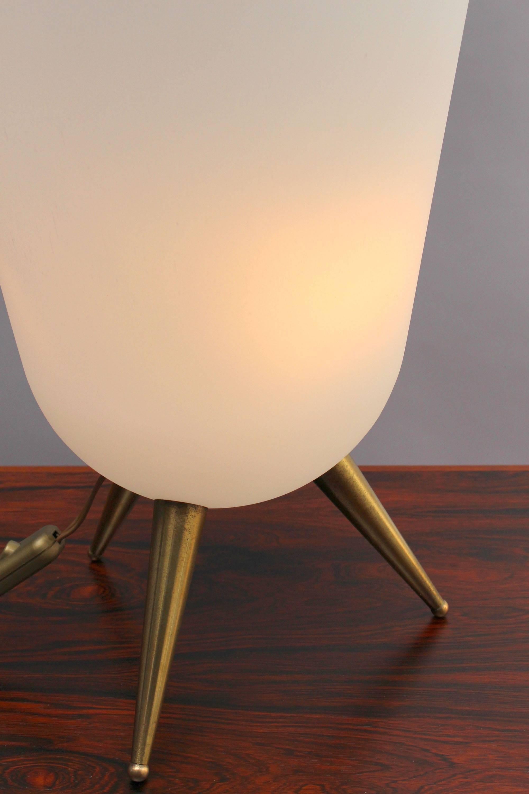 Fine French Mid-Century Glass and Bronze Table Lamp by Perzel In Good Condition In Long Island City, NY