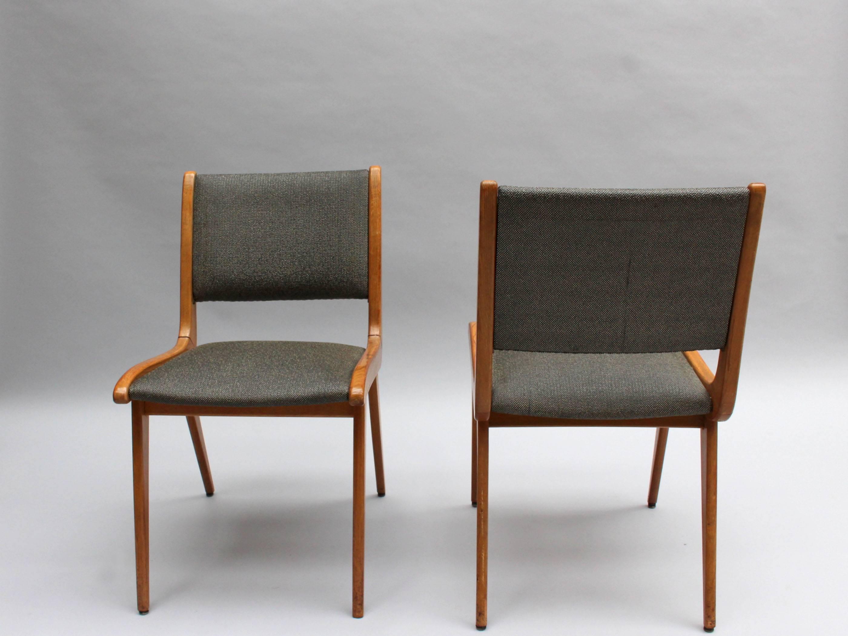 Set of 6 Fine French Mid-Century Oak Dining Chairs by Roset  In Good Condition For Sale In Long Island City, NY