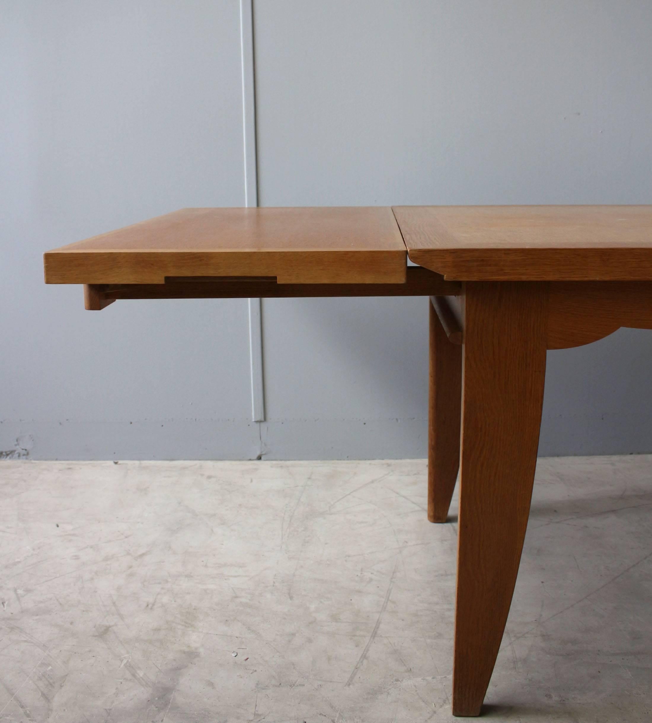 Mesa francesa Art Decó de roble de P. Bloch y Charles Dudouyt en venta 4