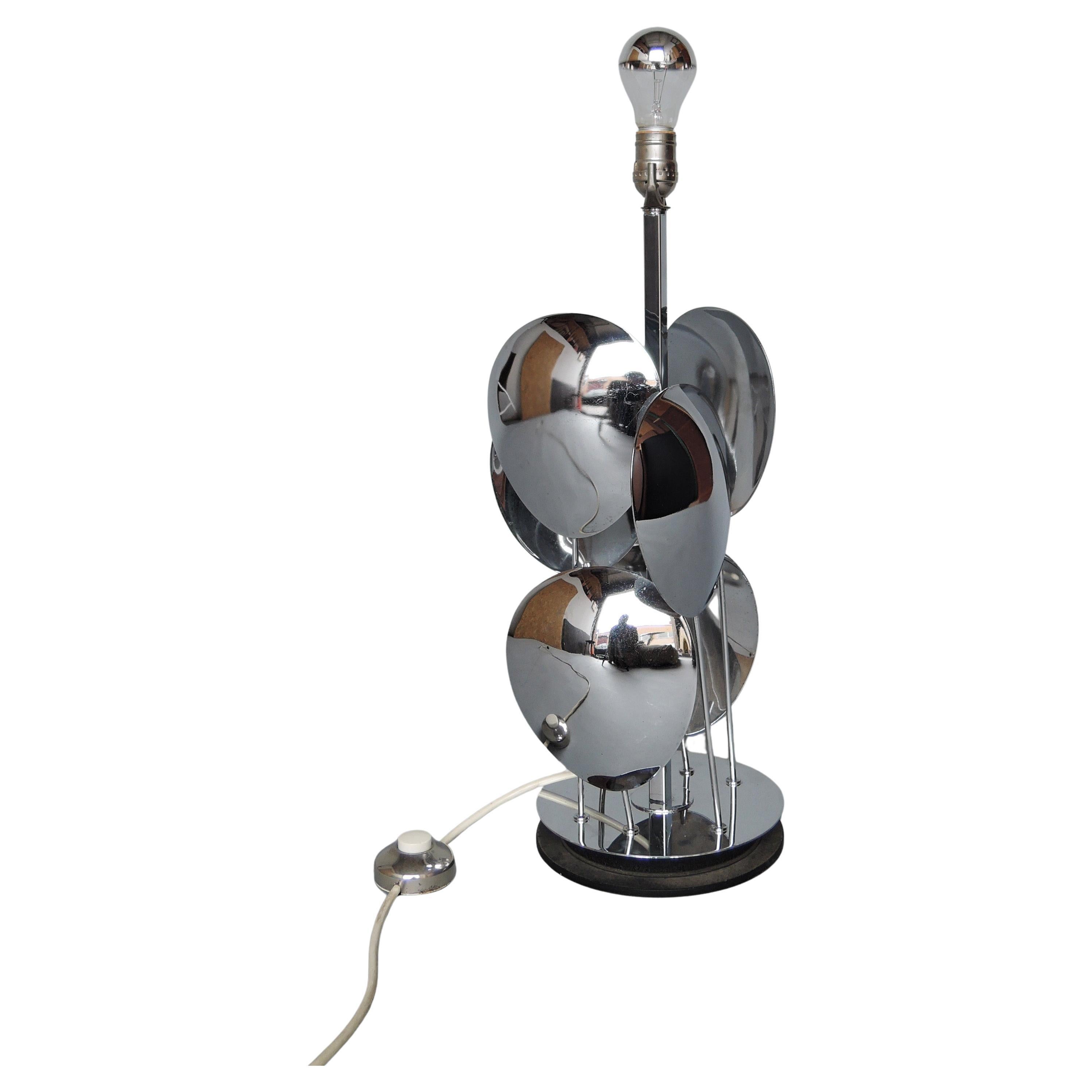 Lampe à poser française en chrome des années 1970