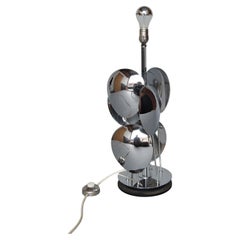 Lampe à poser française en chrome des années 1970