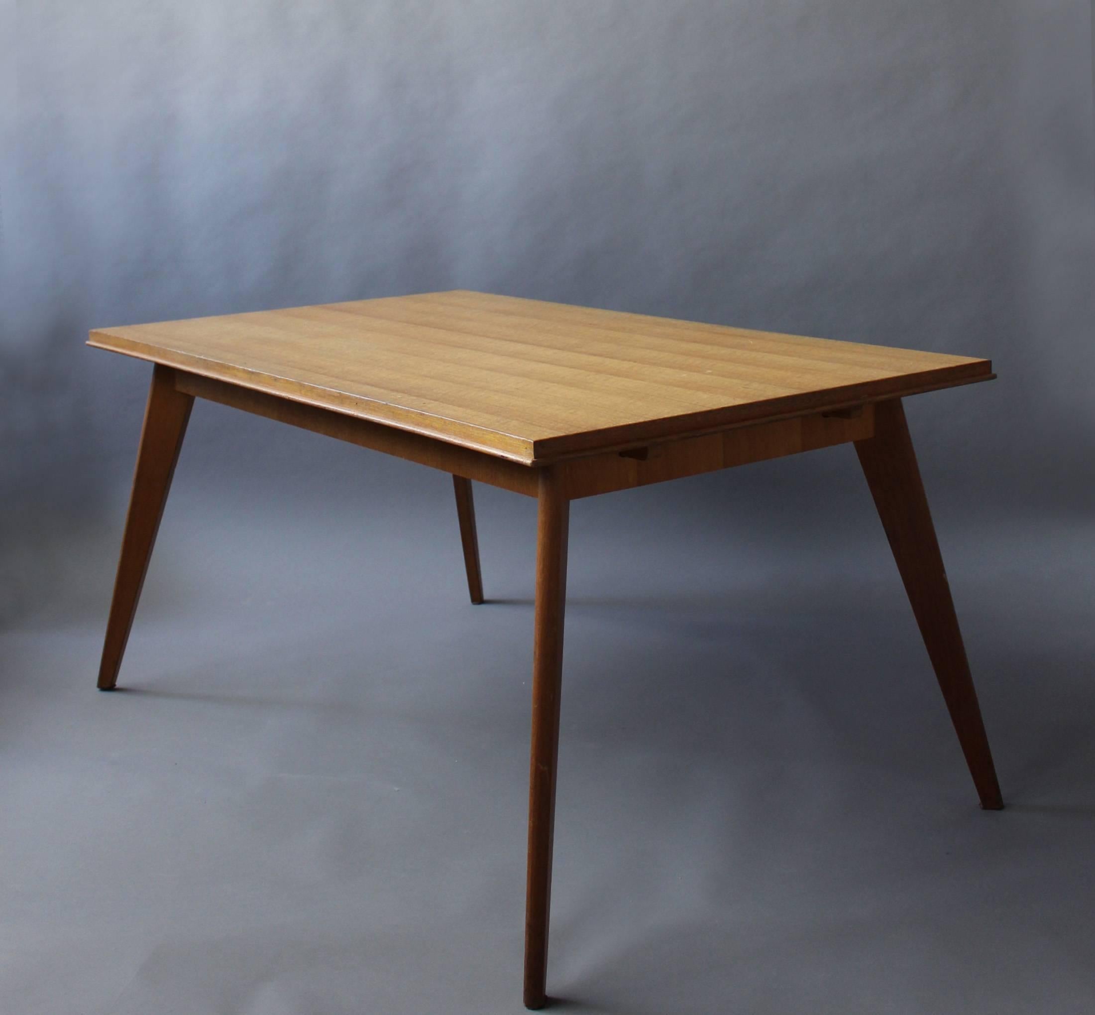 Table à compas en Oak Oak des années 1950 Bon état - En vente à Long Island City, NY