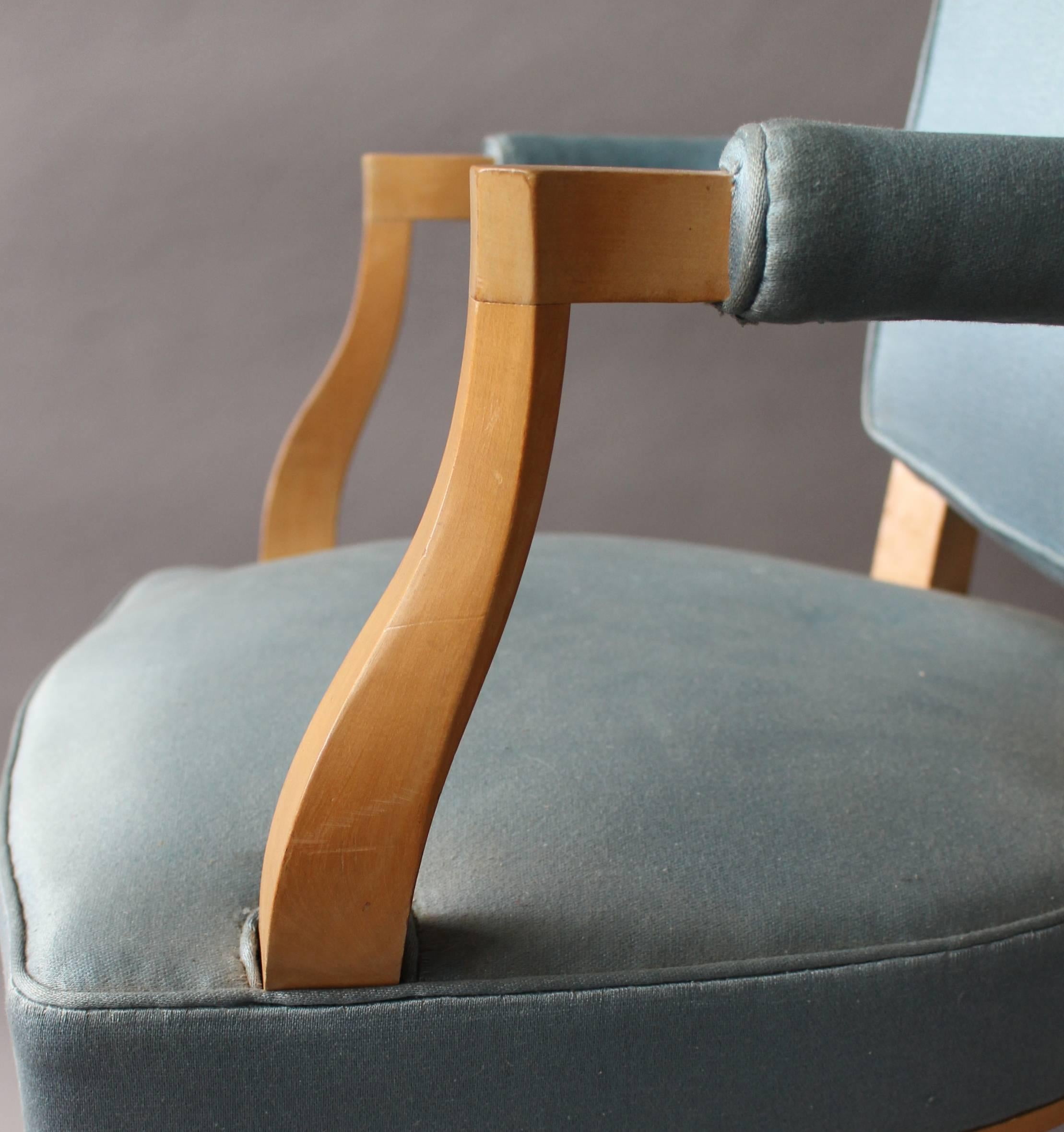 Set aus 4 feinen französischen Art-Déco-Sesseln aus Bergahornholz im Angebot 4