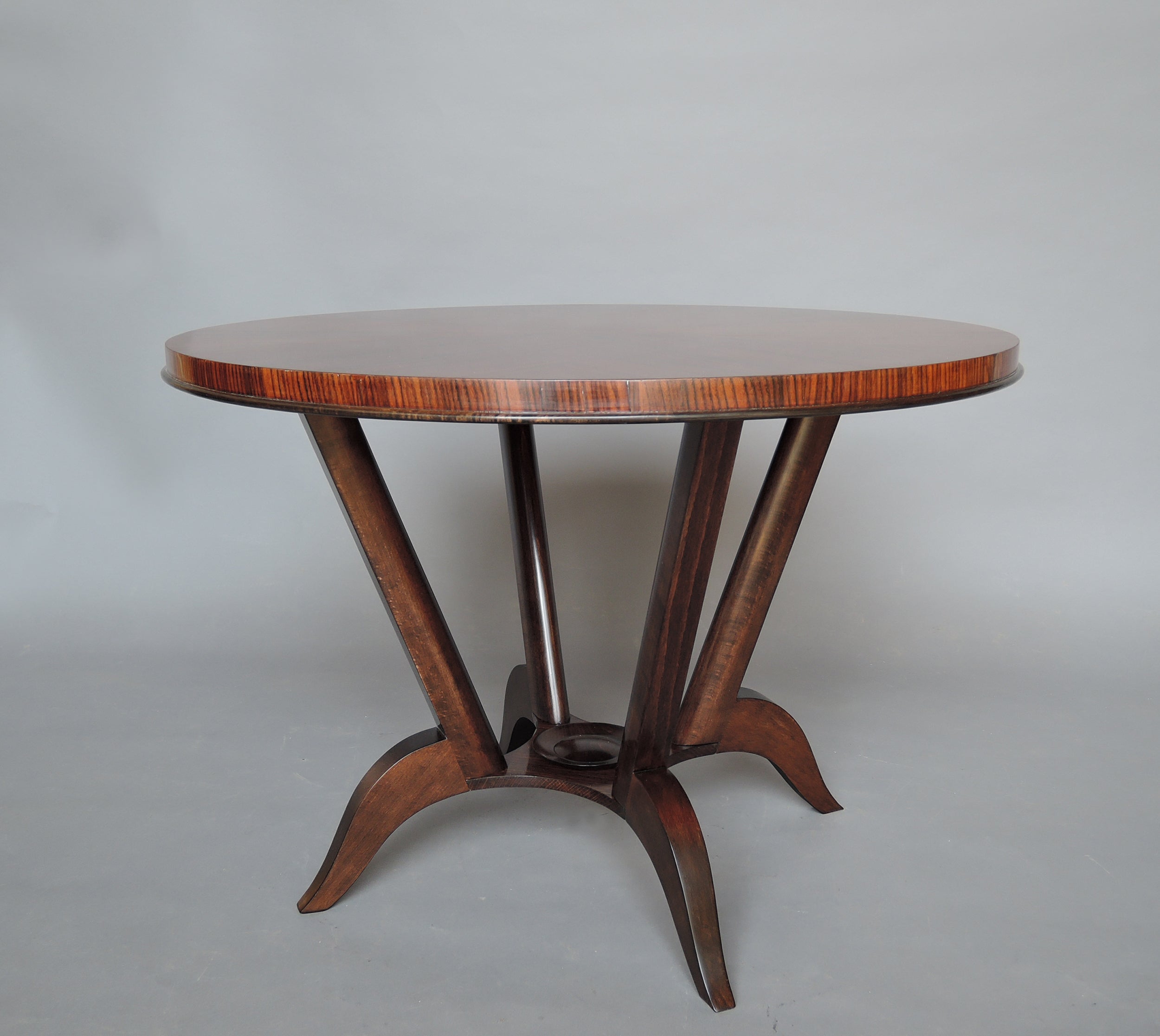 French Art Deco Rosewood Gueridon with a Four Curved-Leg Pedestal In Good Condition For Sale In Long Island City, NY