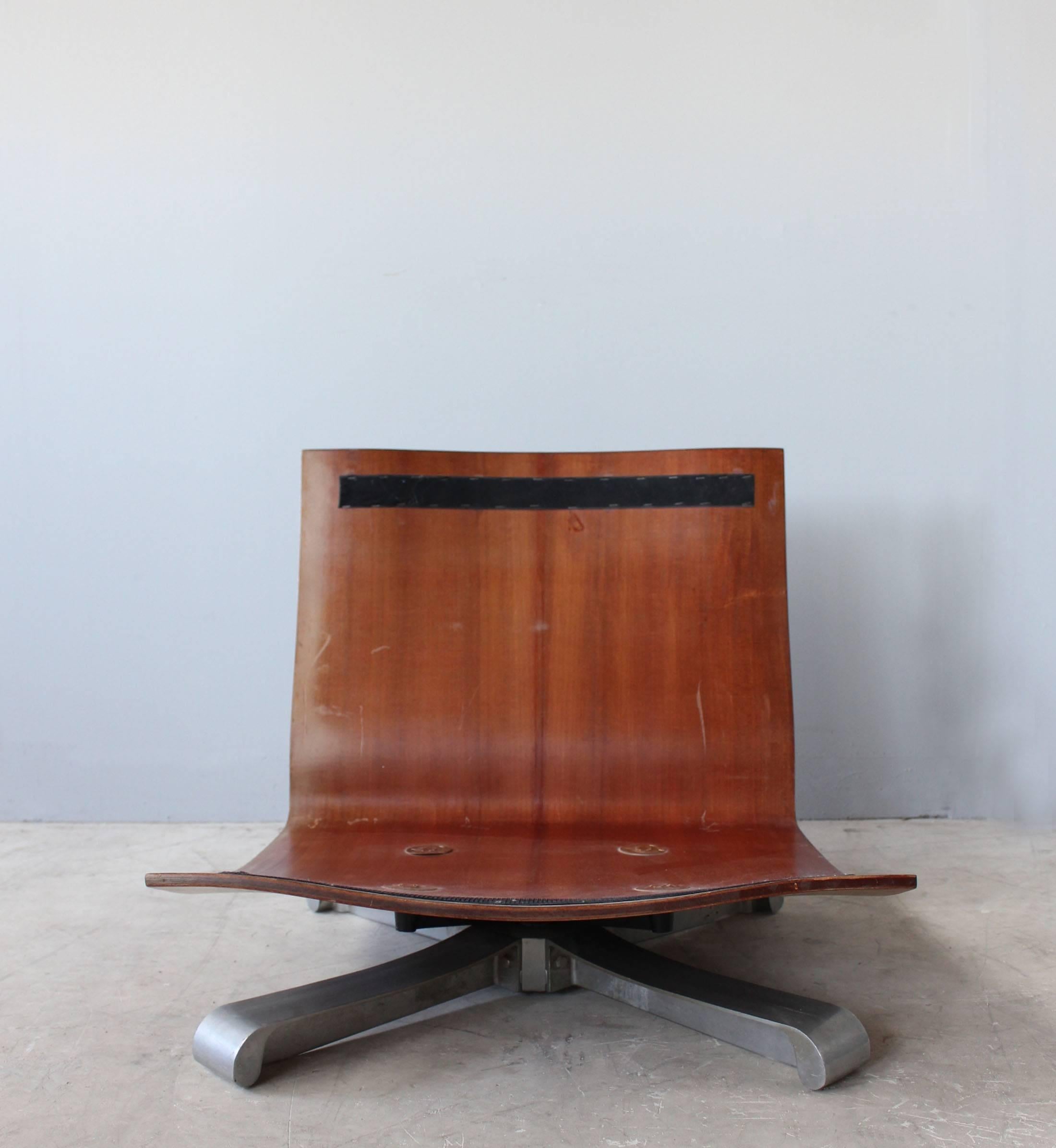 4 French 1970’s Swivel Lounge Chairs by Tito Agnolli & Steiner 2