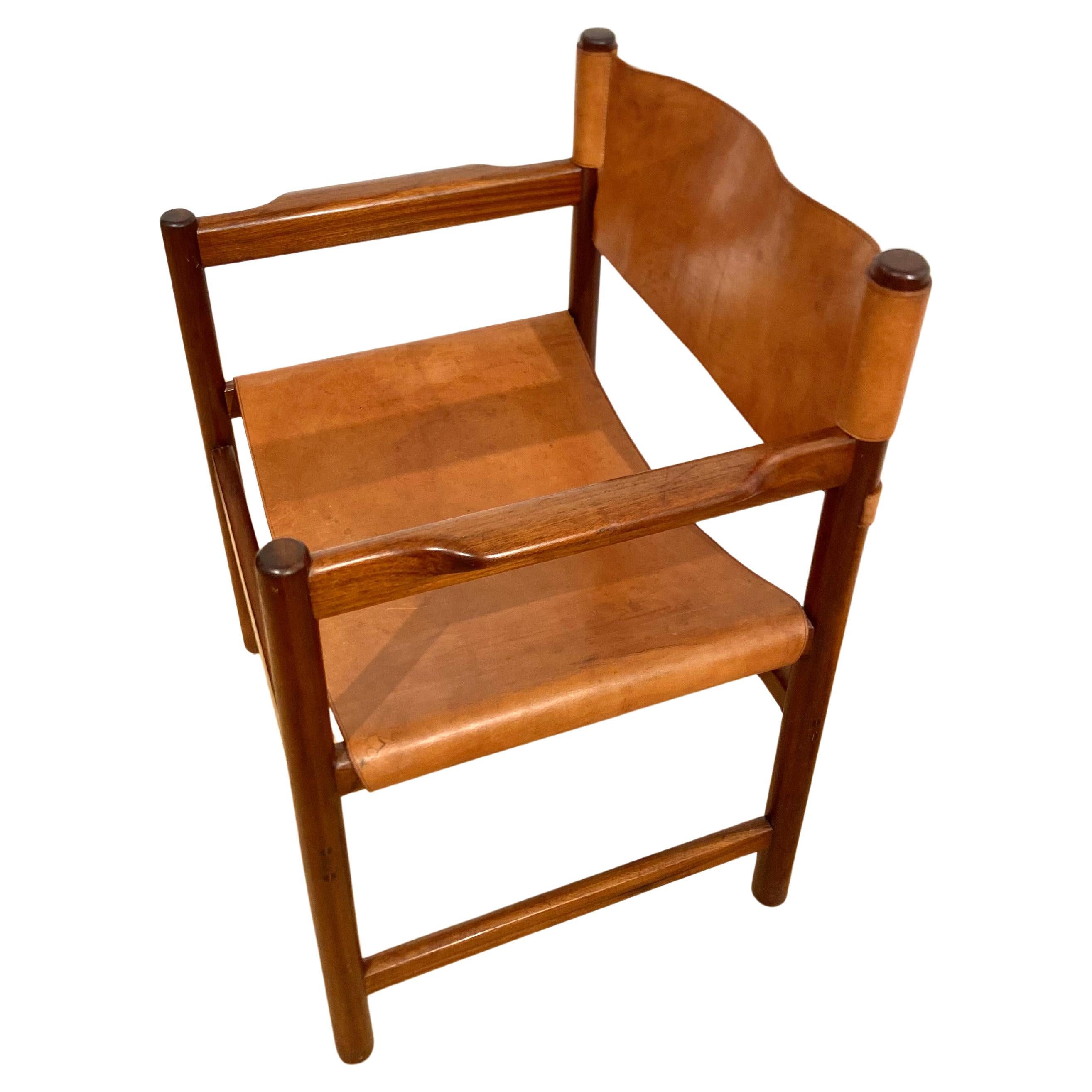 Pelle Poltrone in mogano e pelle cognac - design spagnolo anni '60 in vendita