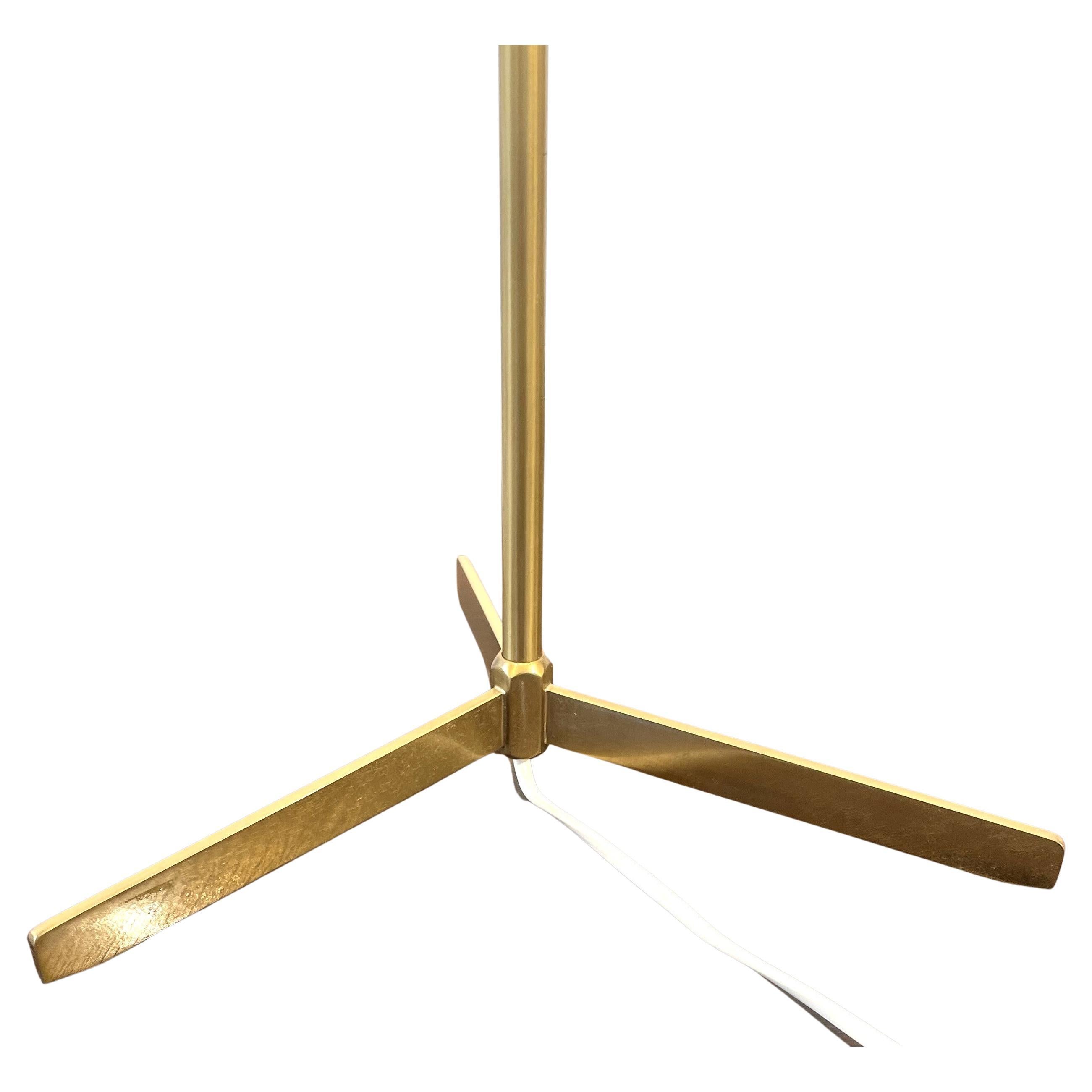 Suédois Bergboms B-31 lampes de table en laiton en vente