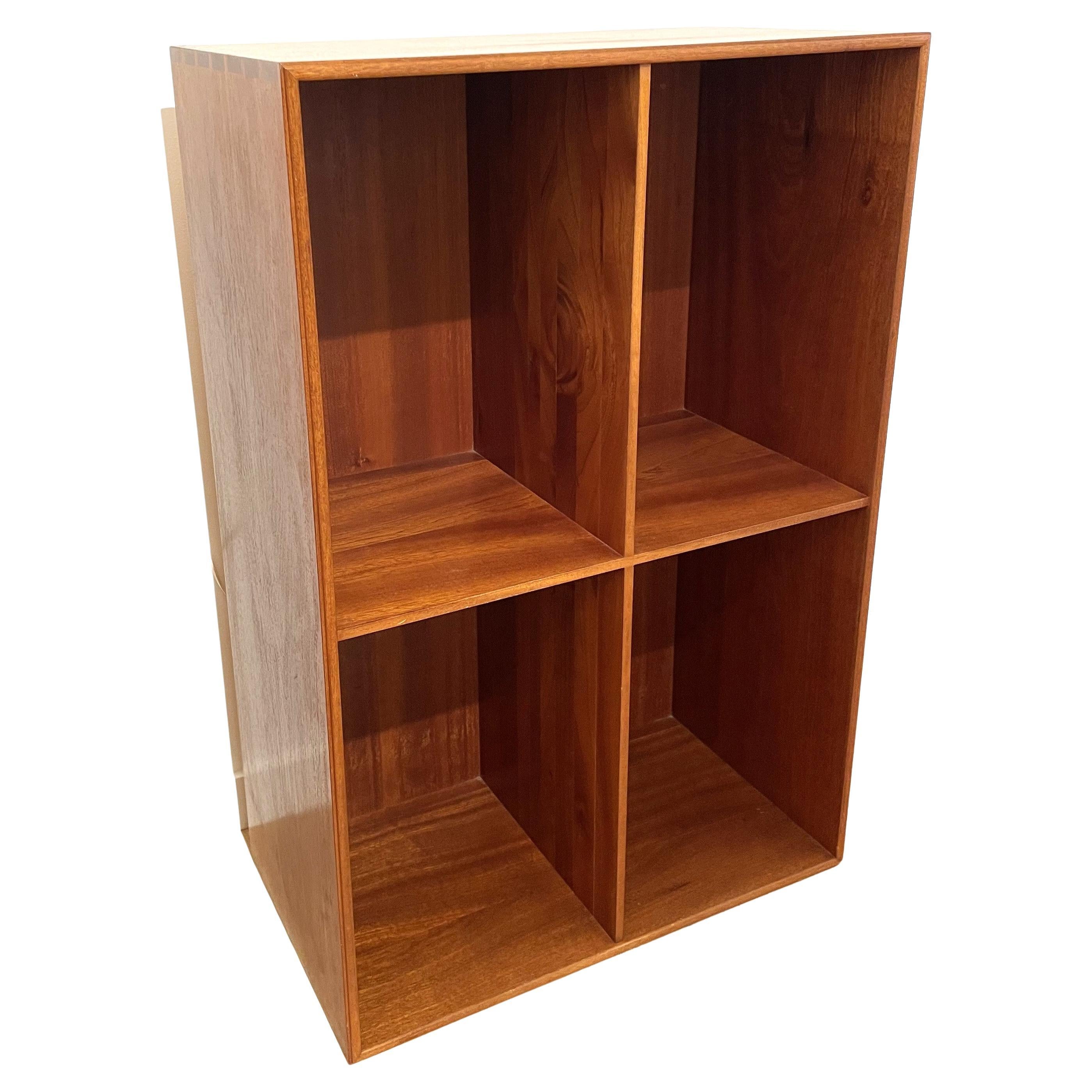 XX secolo Libreria in mogano di Mogens Koch in vendita