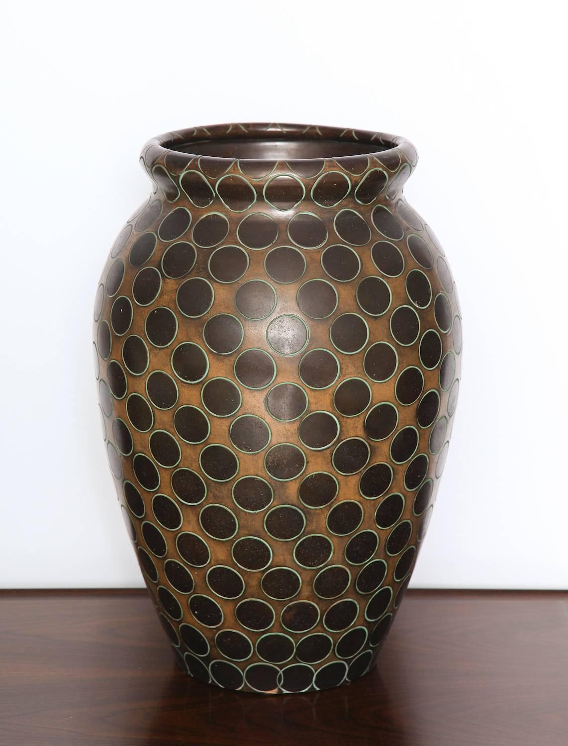 Zaccagnini Vase In Good Condition In New York, NY