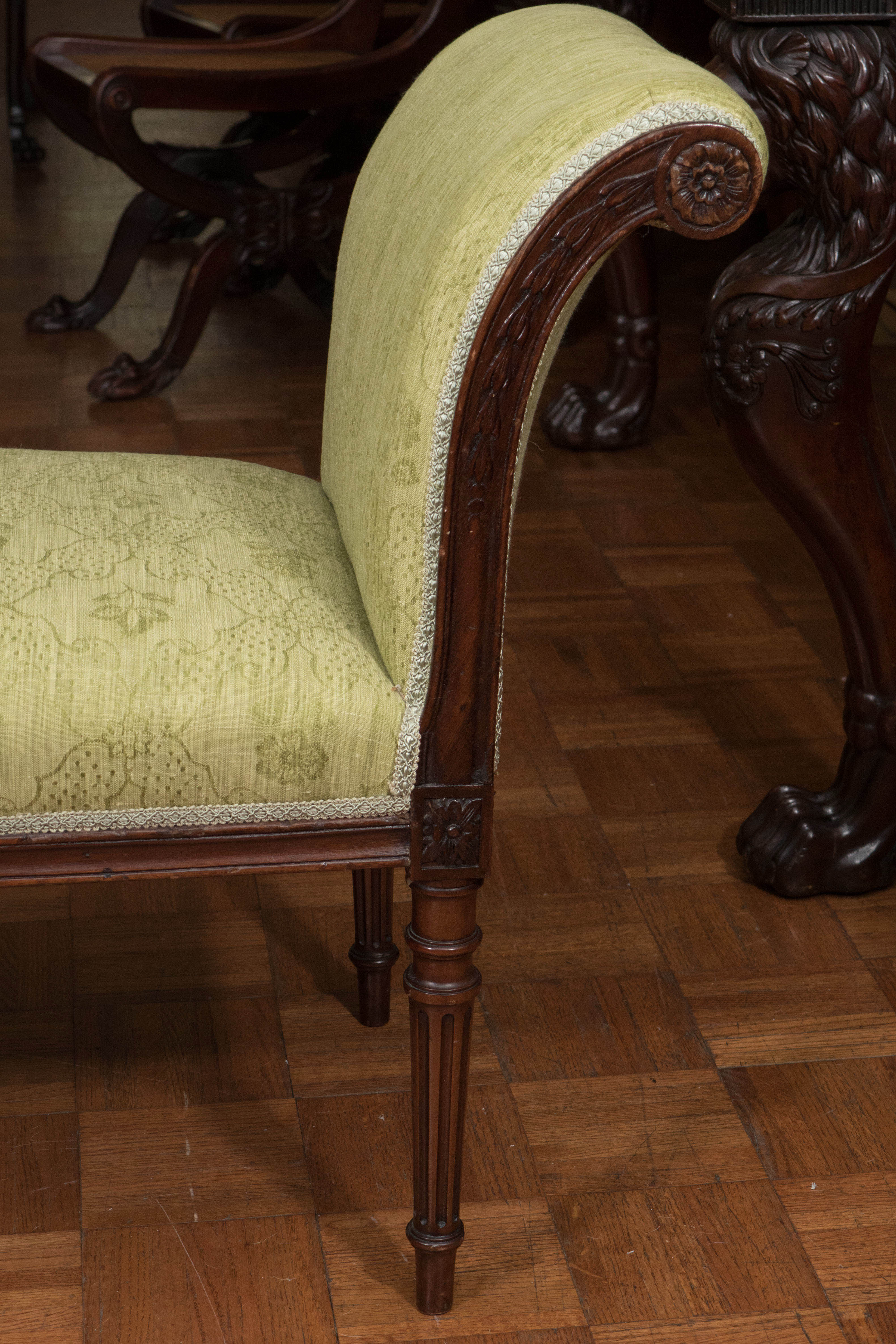 Early 19th Century Regency Mahogany Window Seat In Excellent Condition In New York, NY