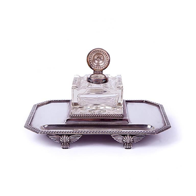 Early 20th century Sheffield silver plate ink stand by Walker & Hall. Of hexagonal form, with a gadrooned border on both the stand and the lid of the inkwell. Stamped on the bottom with the 