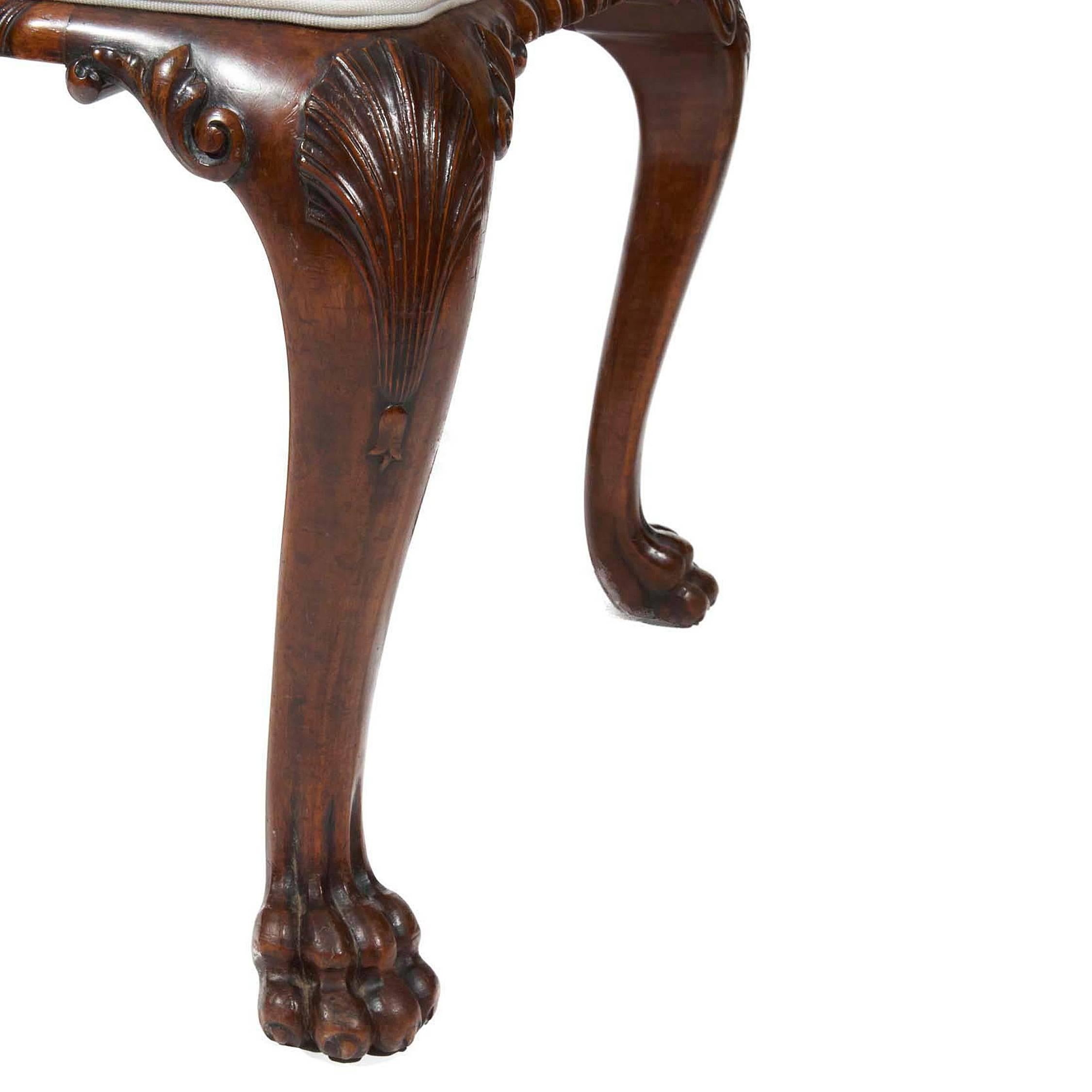 George III Carved Walnut Stool with Upholstered Seat In Excellent Condition For Sale In New York, NY