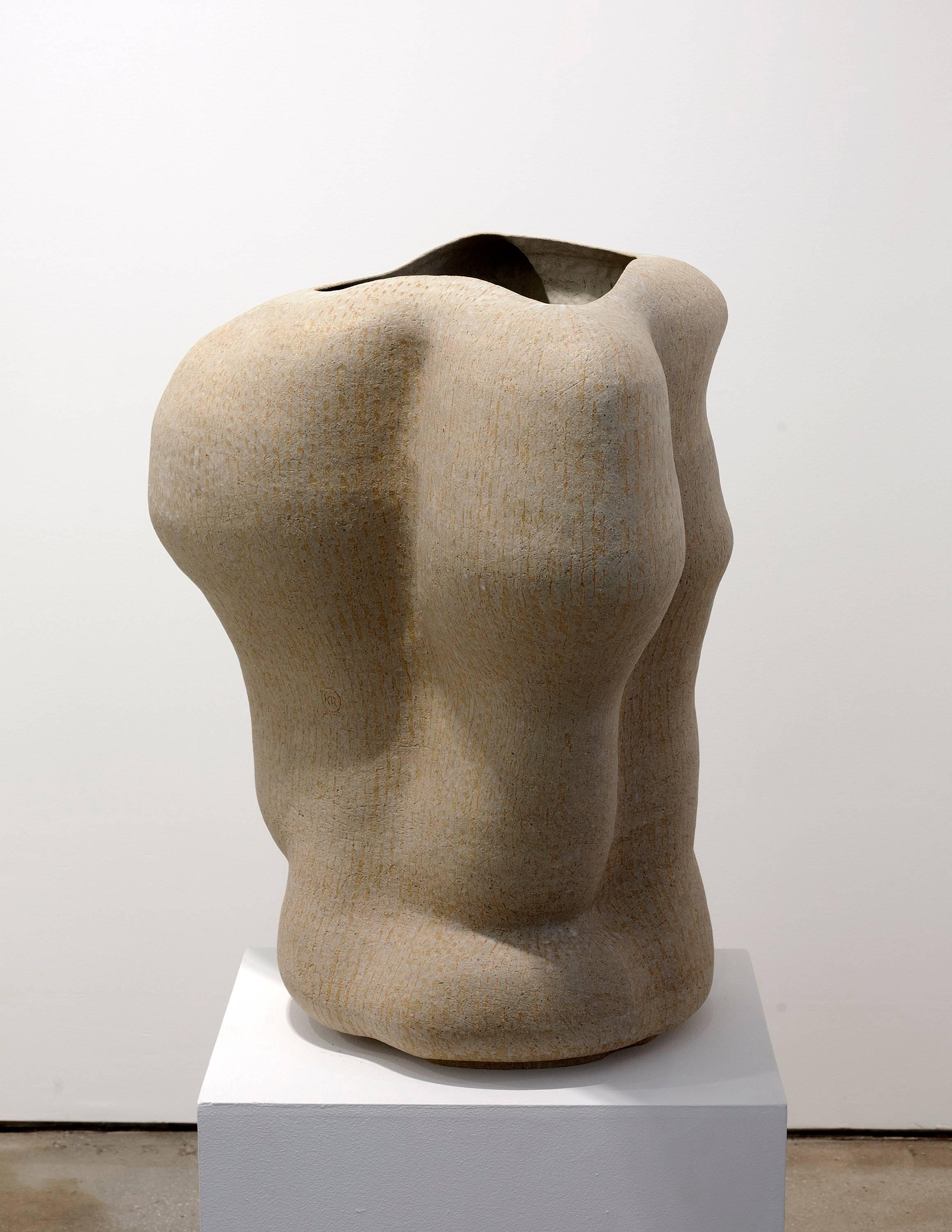 Kristina Riska (Finnish b.1960)
Volta II, 2017
Ceramic sculpture
Measures: 32