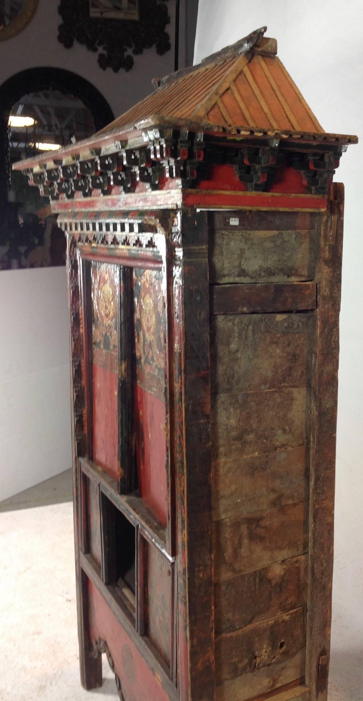 Tibetan Altar Chest, Late 19th Century For Sale 2