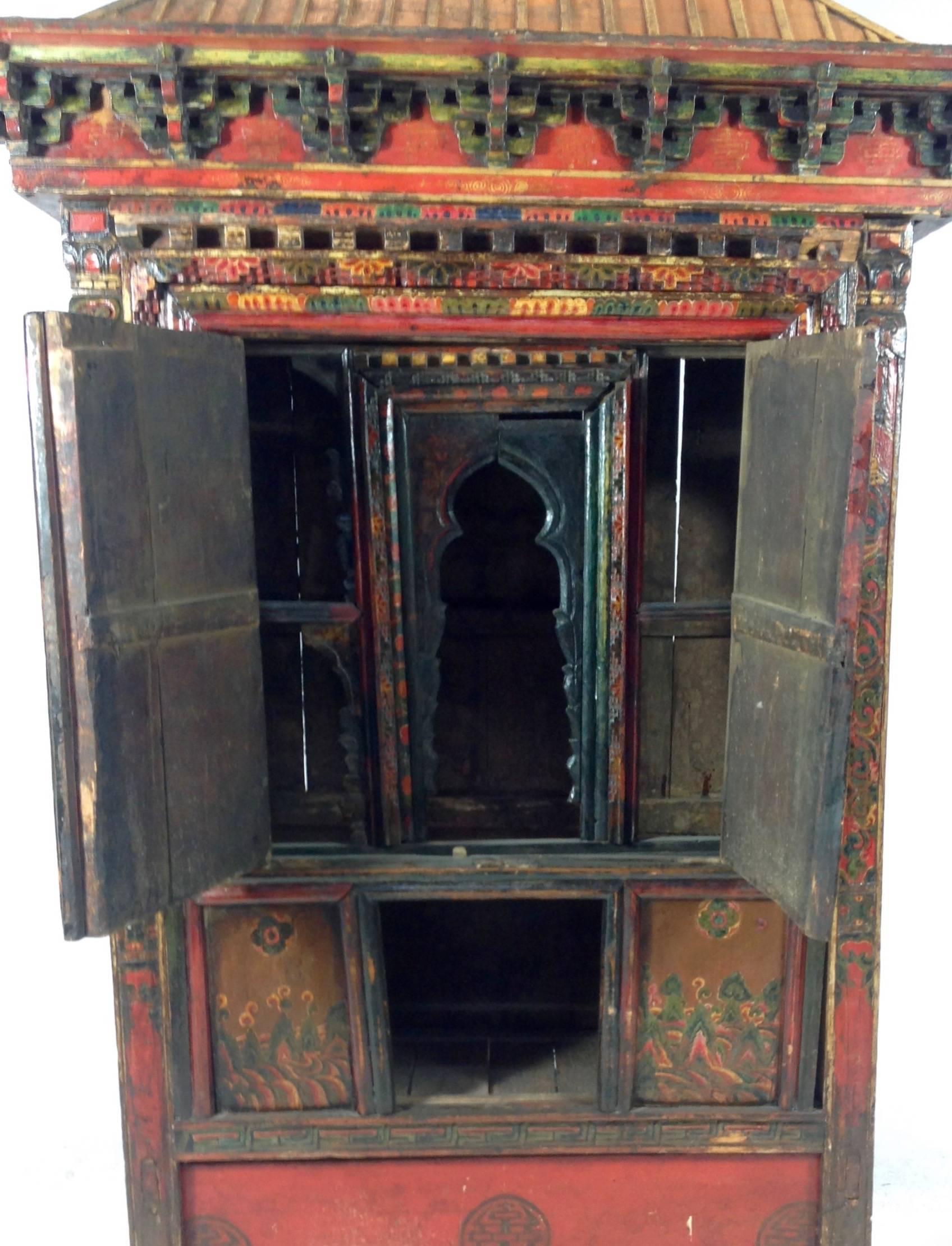Tibetan Altar Chest, Late 19th Century For Sale 4