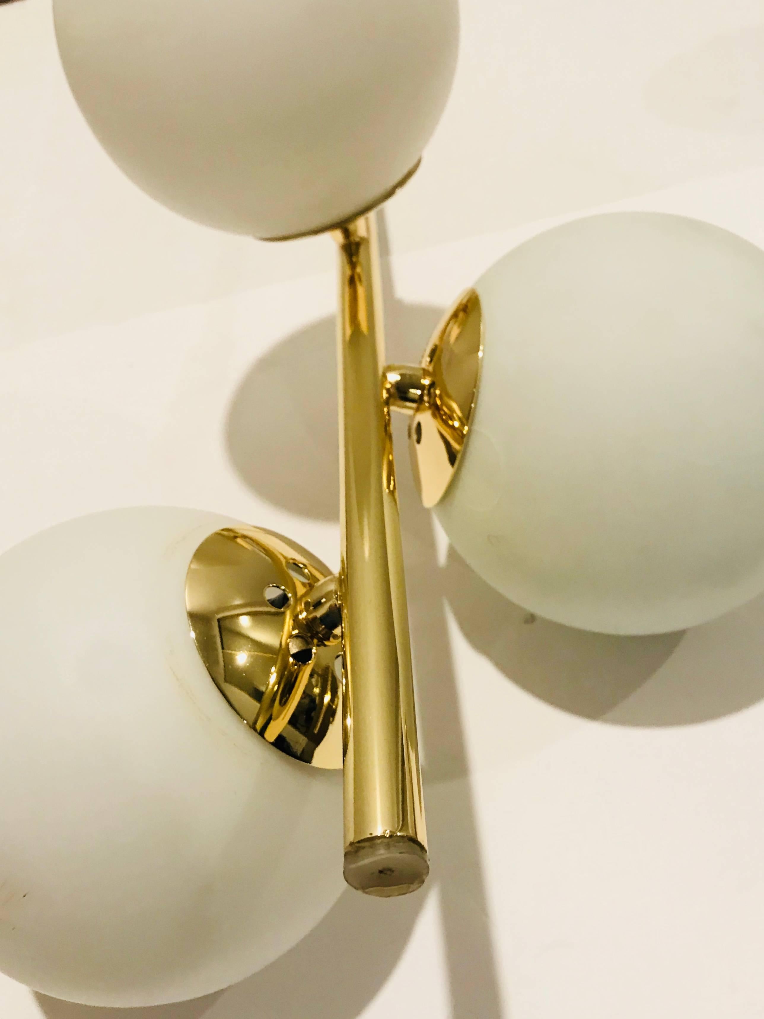 Mid-20th Century Pair of Italian 1950s Midcentury Golden Brass Three-Light Pendants Chandelier