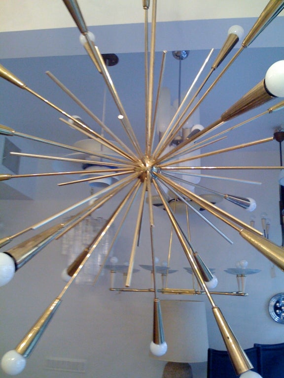 Large 1960s Italian Midcentury Brass Starburst Sputnik Chandeliers For Sale 1