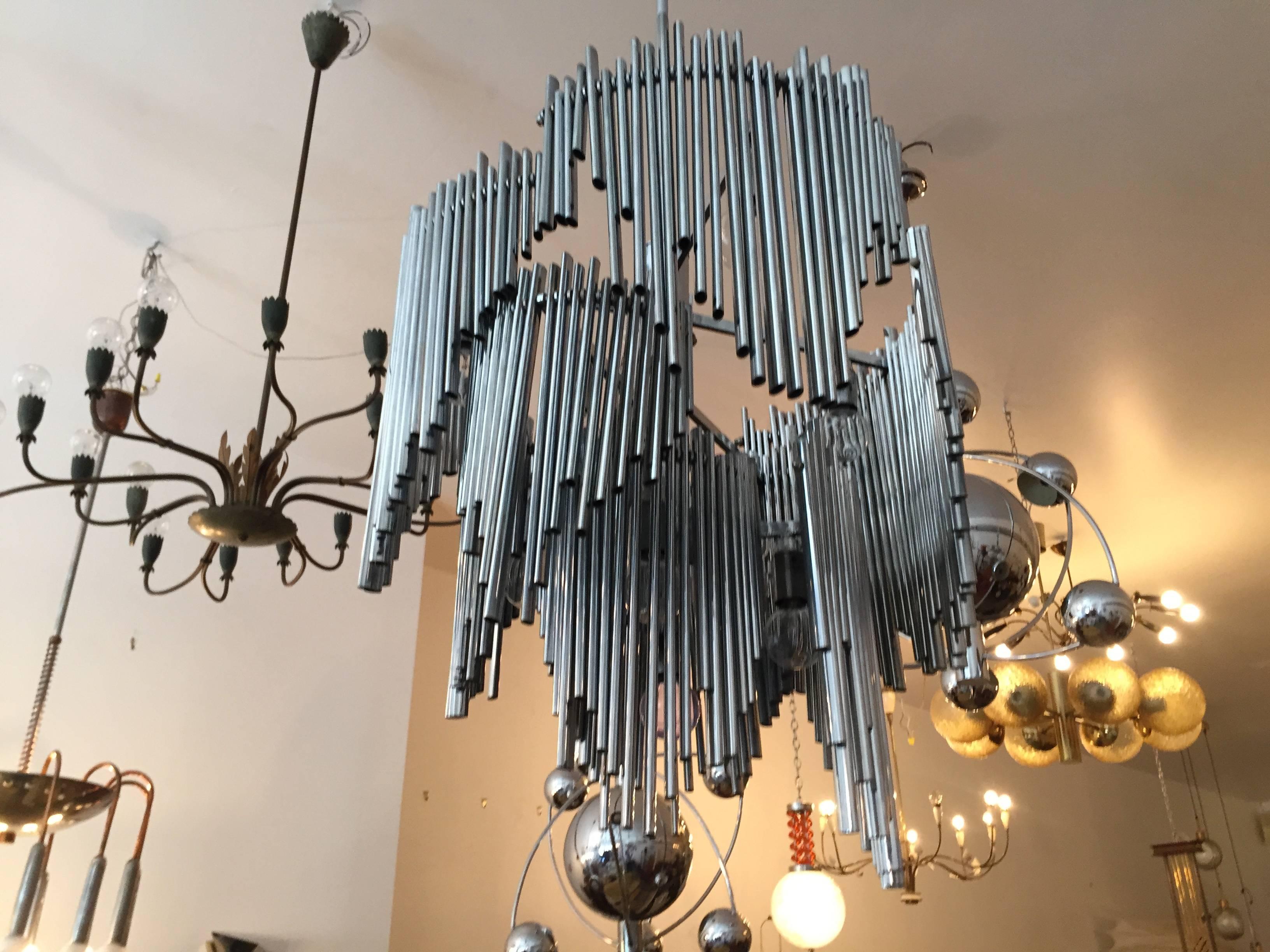 Italian High Style 1970s Sculptural Chandelier For Sale 1