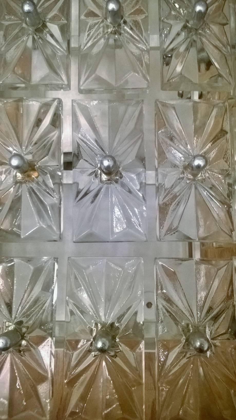 Großes Paar österreichischer Kinkeldey-Wandleuchten aus Kristall im Zustand „Hervorragend“ im Angebot in New York, NY