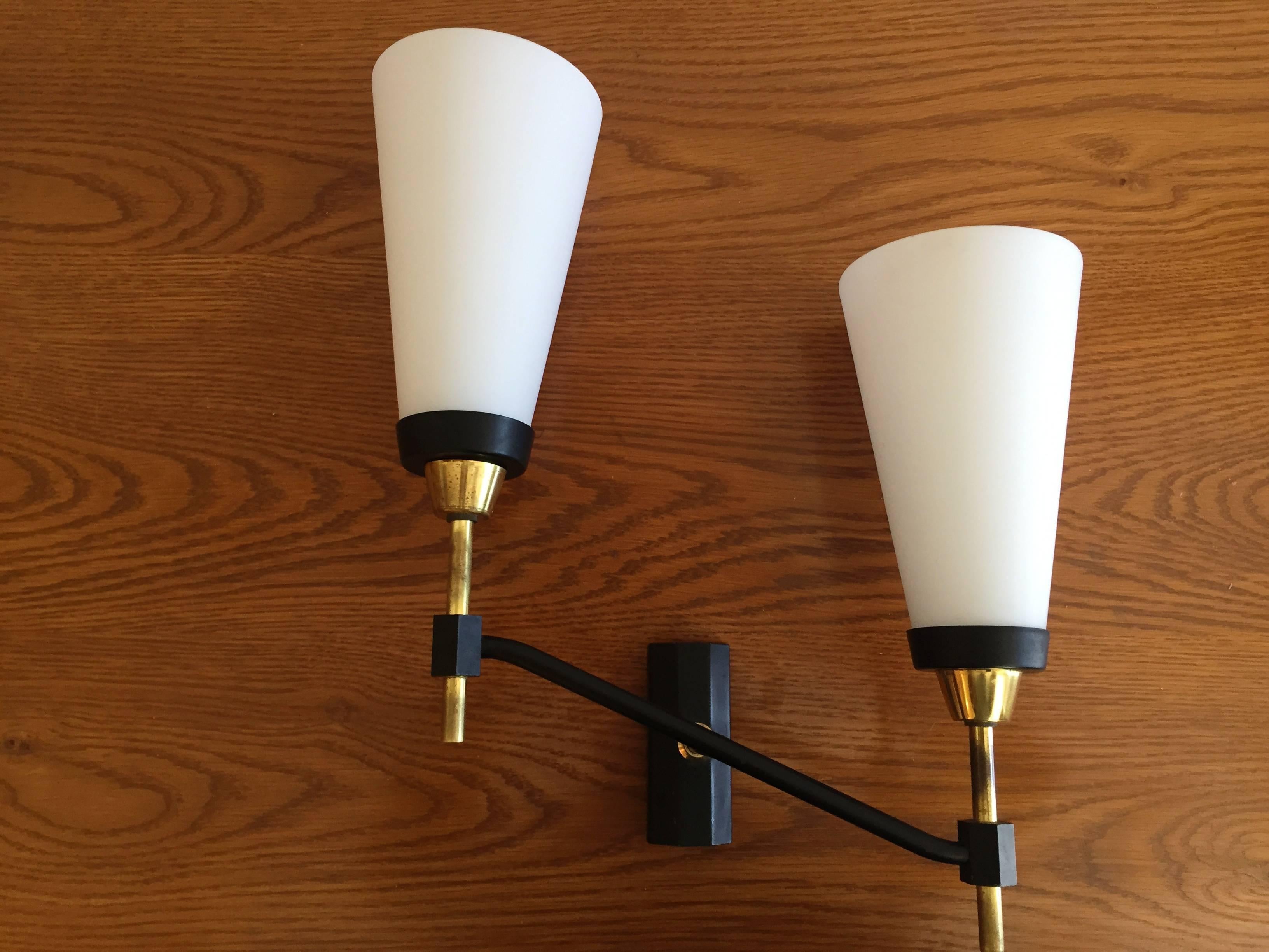 Large Set of Three French 1950s Lunel Wall Lights For Sale 2