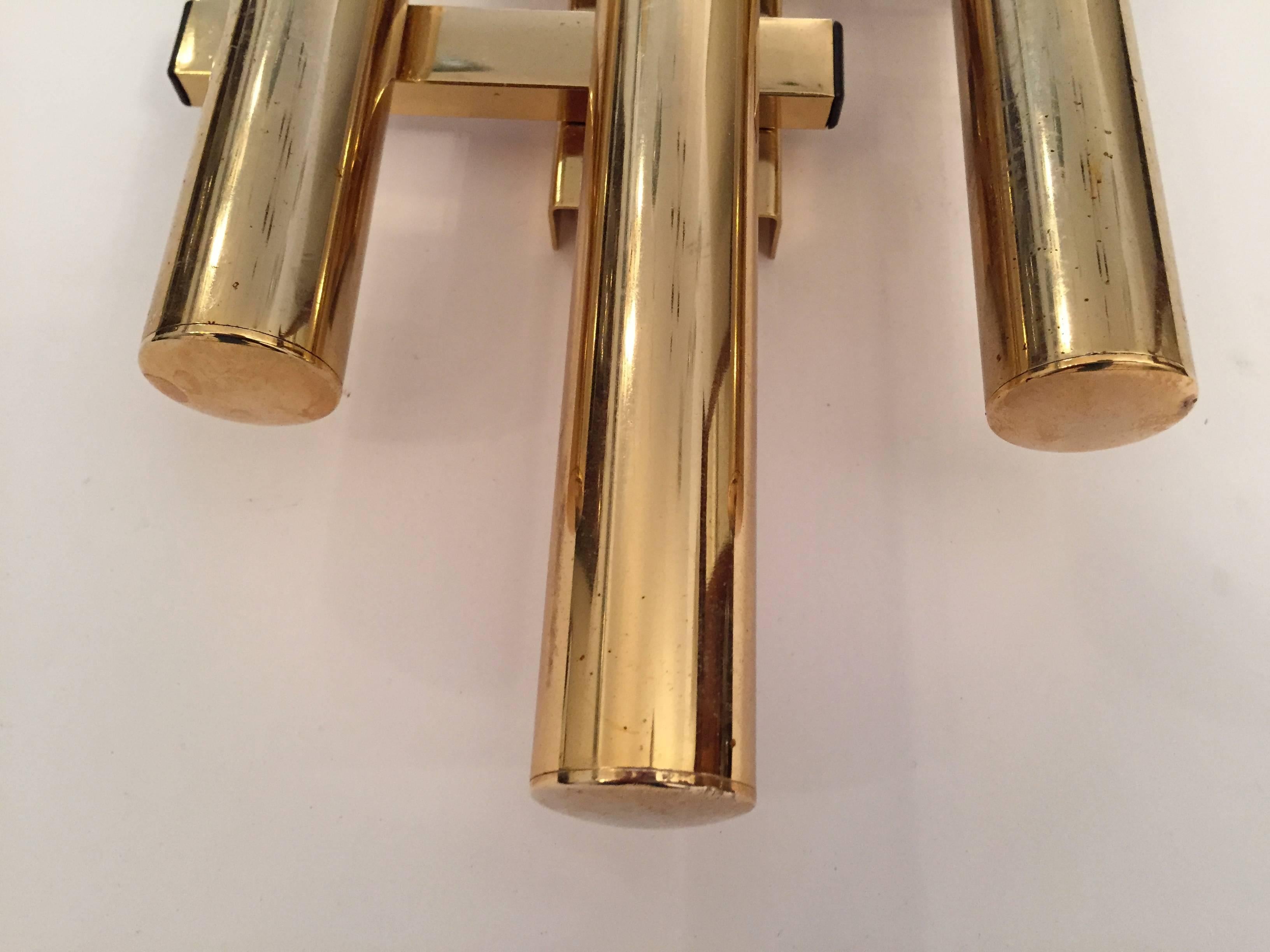 Pair of 1960s Italian Sciolari Brass Mid-Century Modern Wall Lights In Excellent Condition In New York, NY
