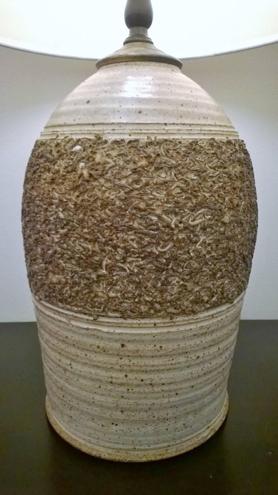 Pair of Art Pottery 1960s Stoneware Table Lamps In Excellent Condition In New York, NY