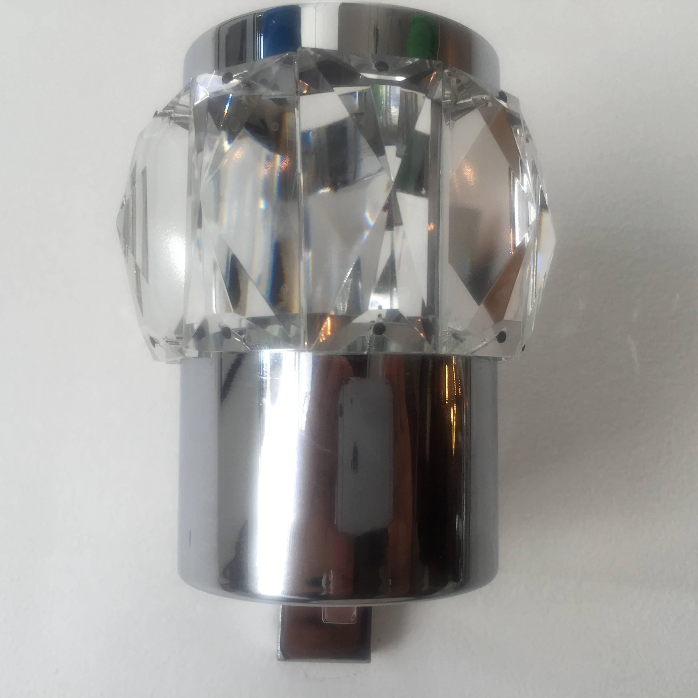 Pair of German 1960s Space Age Wall Lights In Excellent Condition For Sale In New York, NY