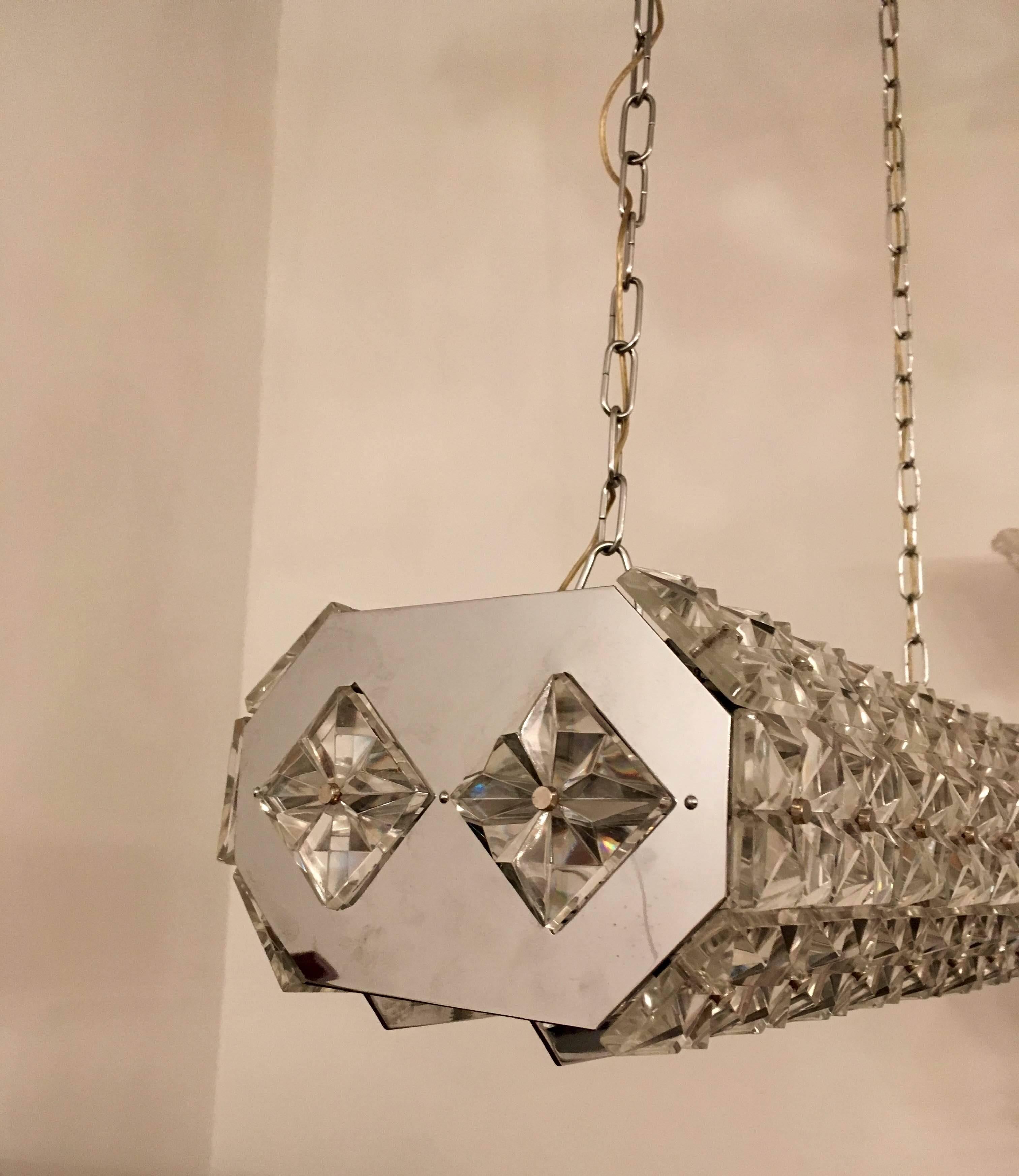 A wonderful 1960s Austrian crystal pendant chandelier or flush ceiling light by the famous maker, Kinkeldey. Newly rewired.