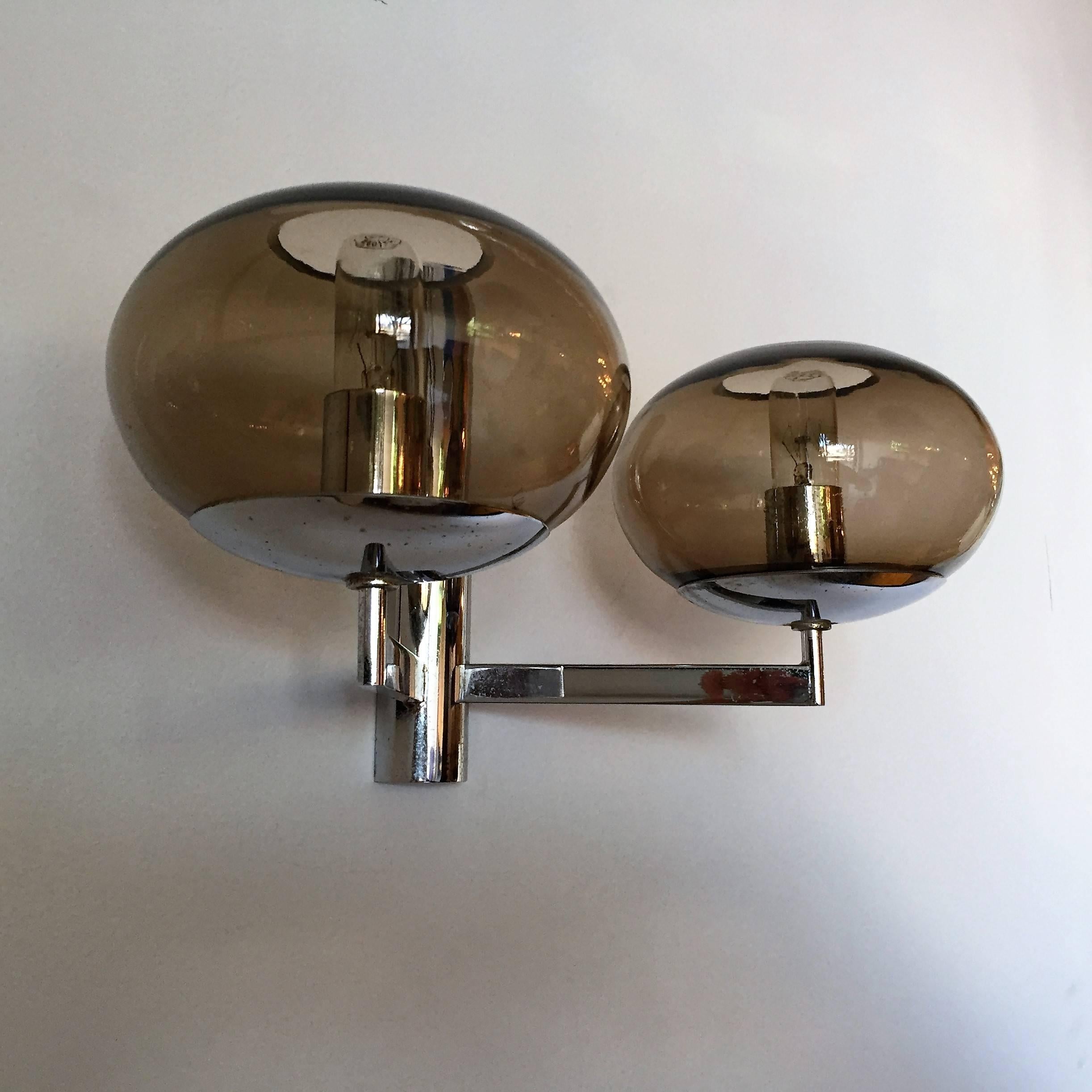 Pair of 1960s Italian Sciolari Wall Lights In Excellent Condition For Sale In New York, NY