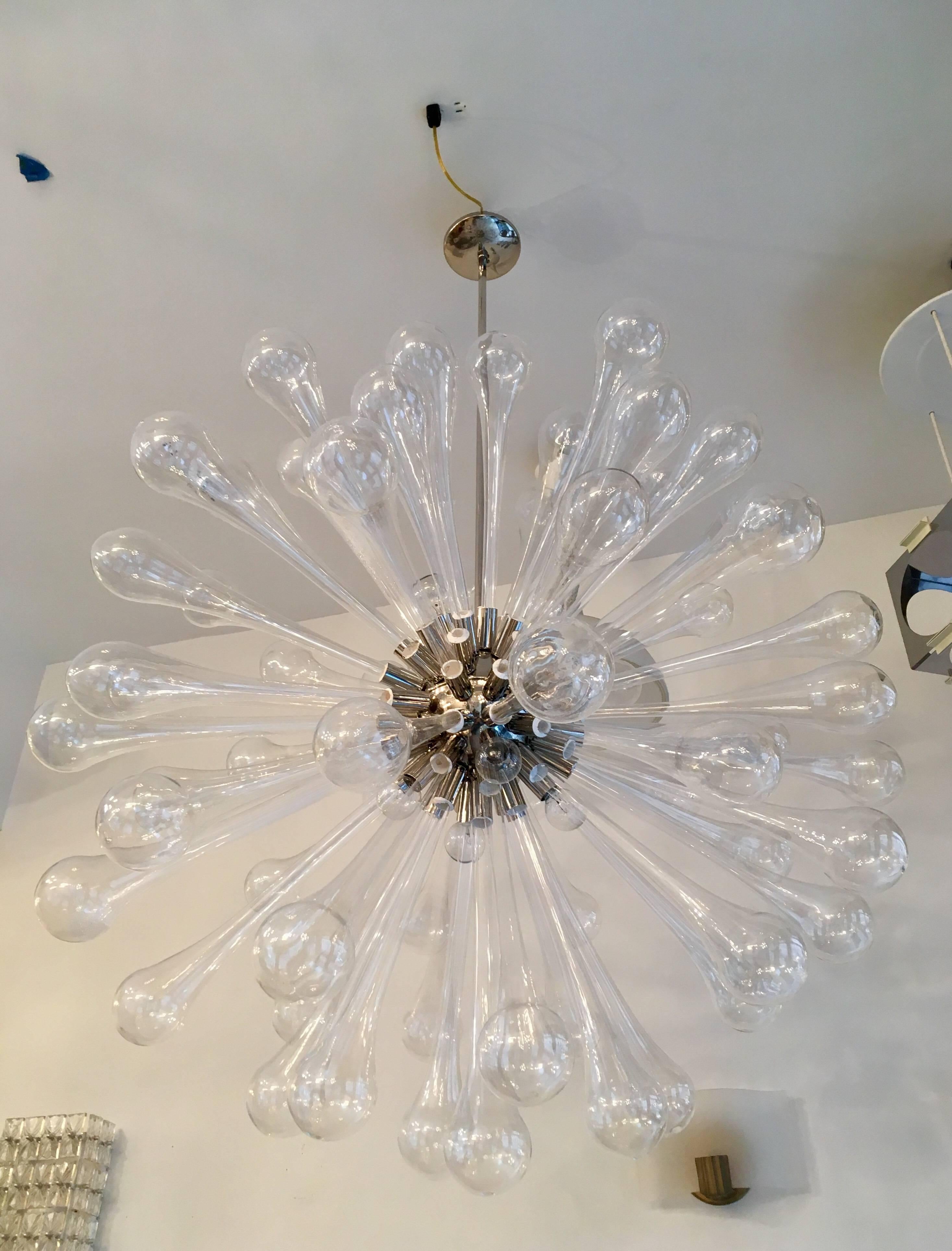 Metà XX secolo Grande lampadario Dandelion Sputnik in vetro di Murano del 1960 in vendita