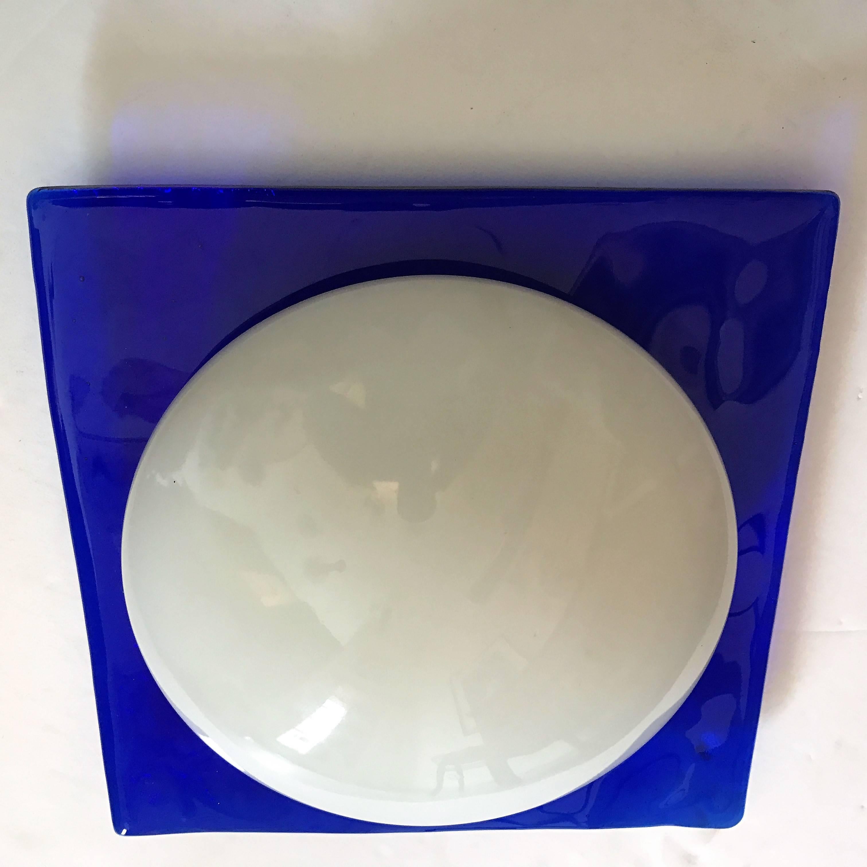 A great simple modern 1980s blown Murano glass Italian flush or wall light composed of a thick blue square glass piece and a white dome glass shade. Newly rewired.