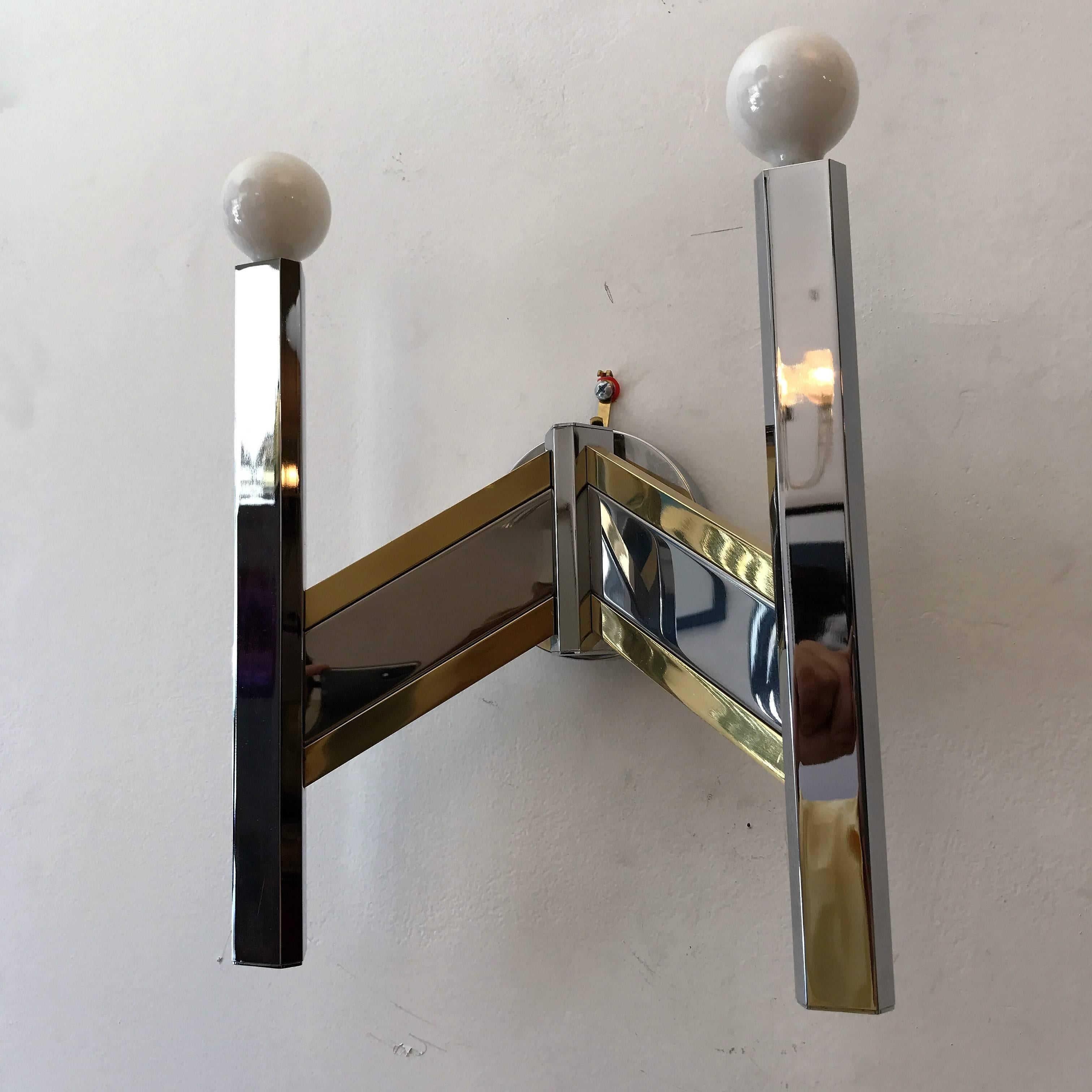 Large 1960s Space Age Sciolari Italian Wall Light For Sale 1