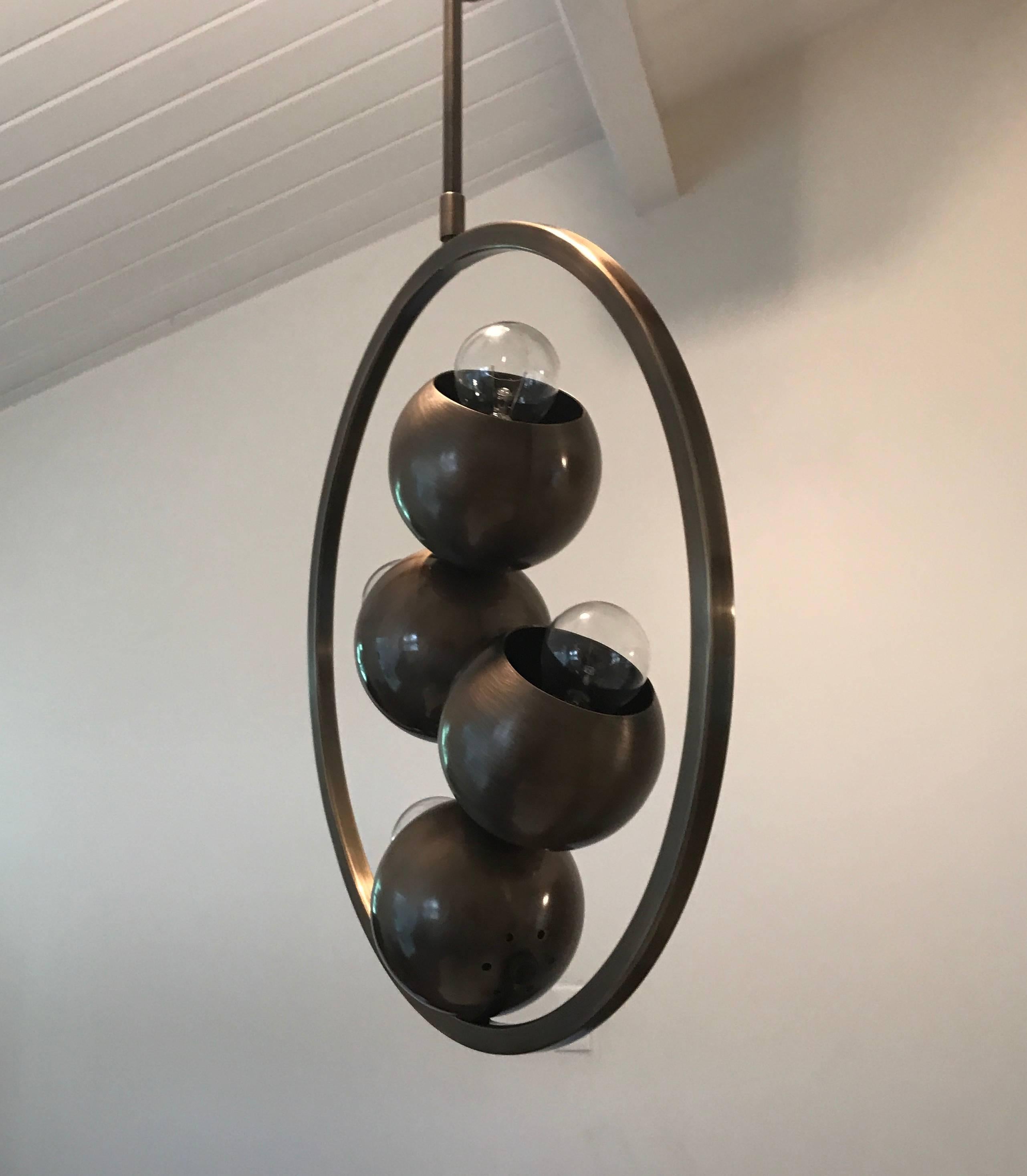 Pair of 1960s Italian Space Age Molecule Pendants In Excellent Condition In New York, NY