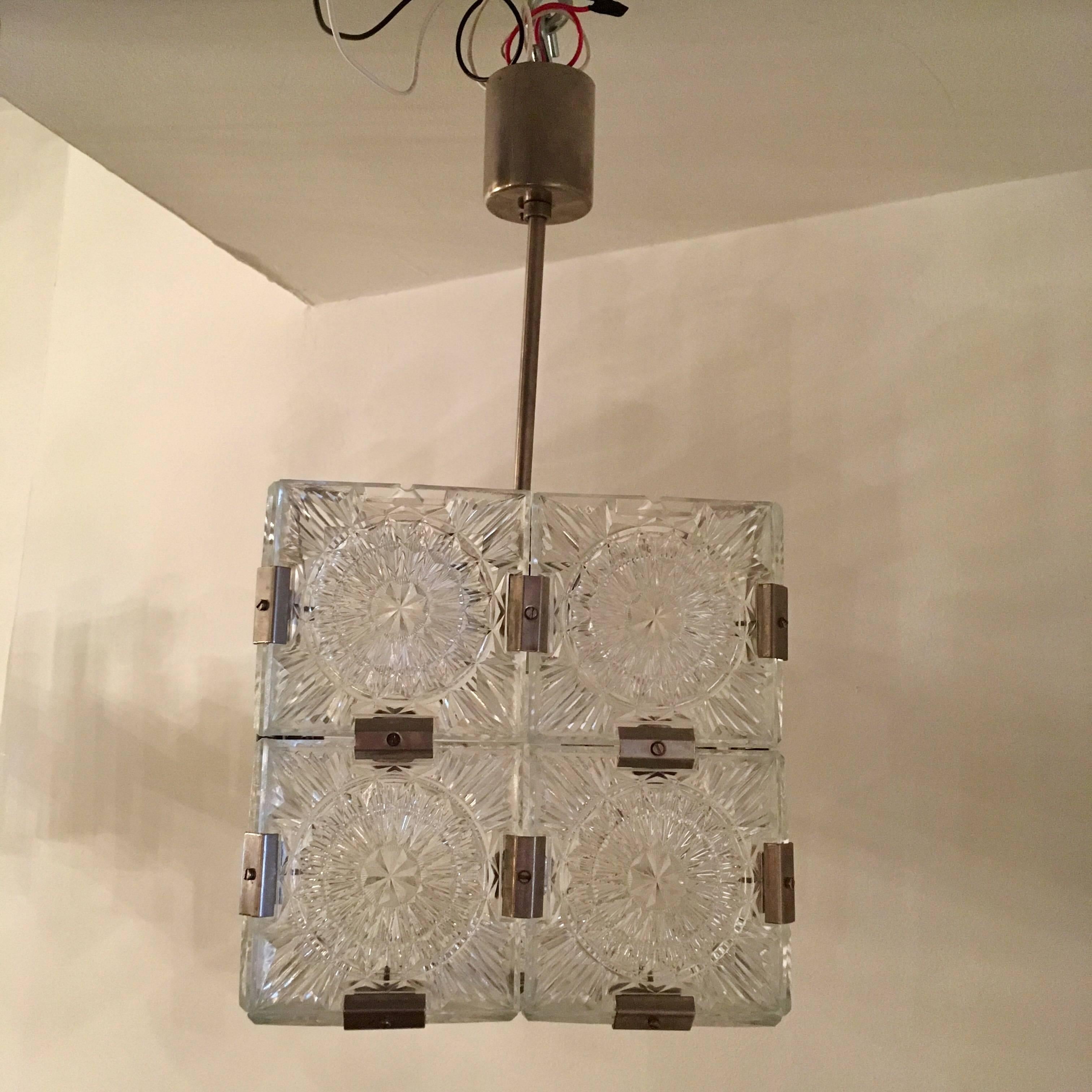 Tchèque Kamenicky Senov Pendentif en cristal tchèque des années 1960 en vente
