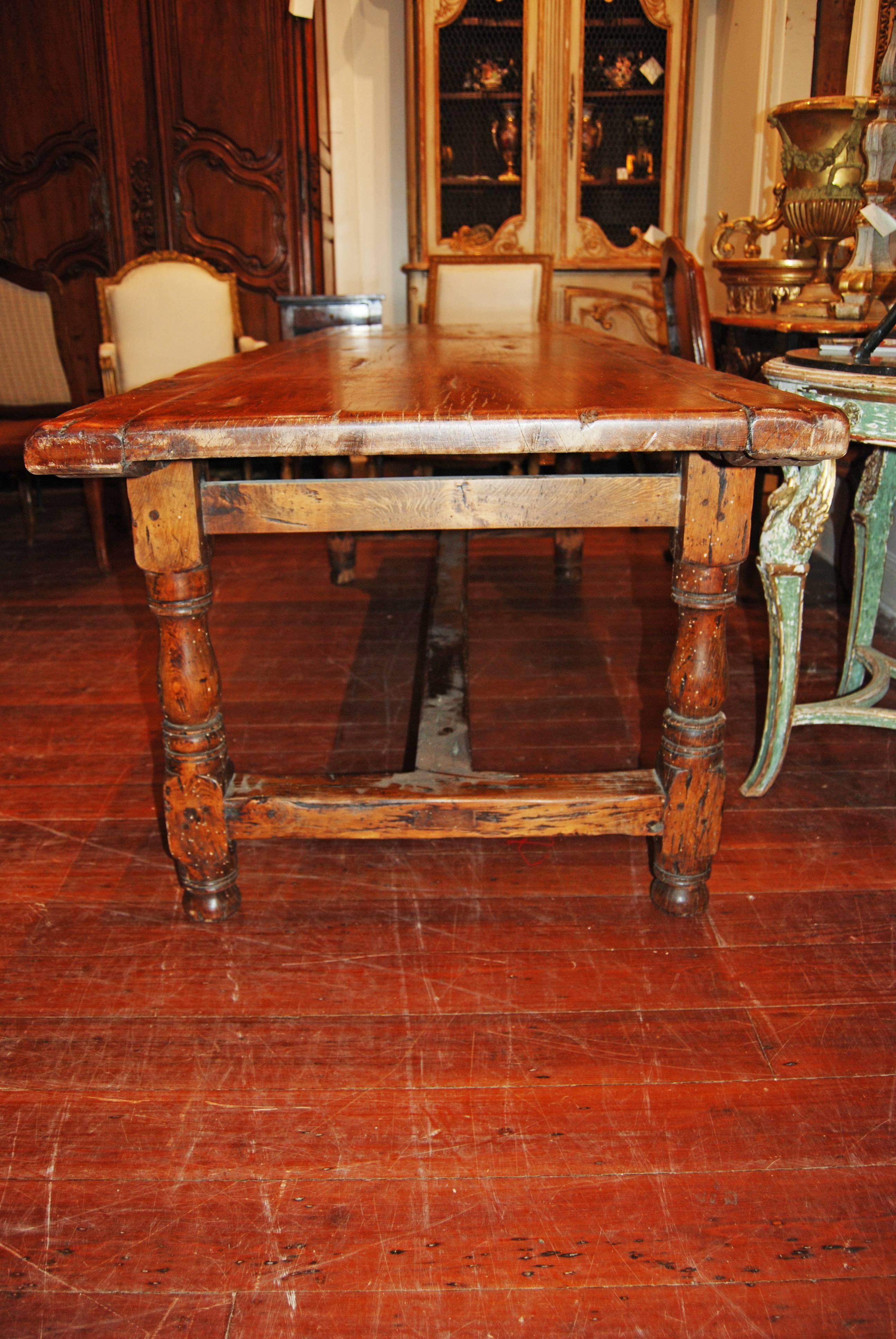 18th Century Walnut Refectory Table In Good Condition In New Orleans, LA